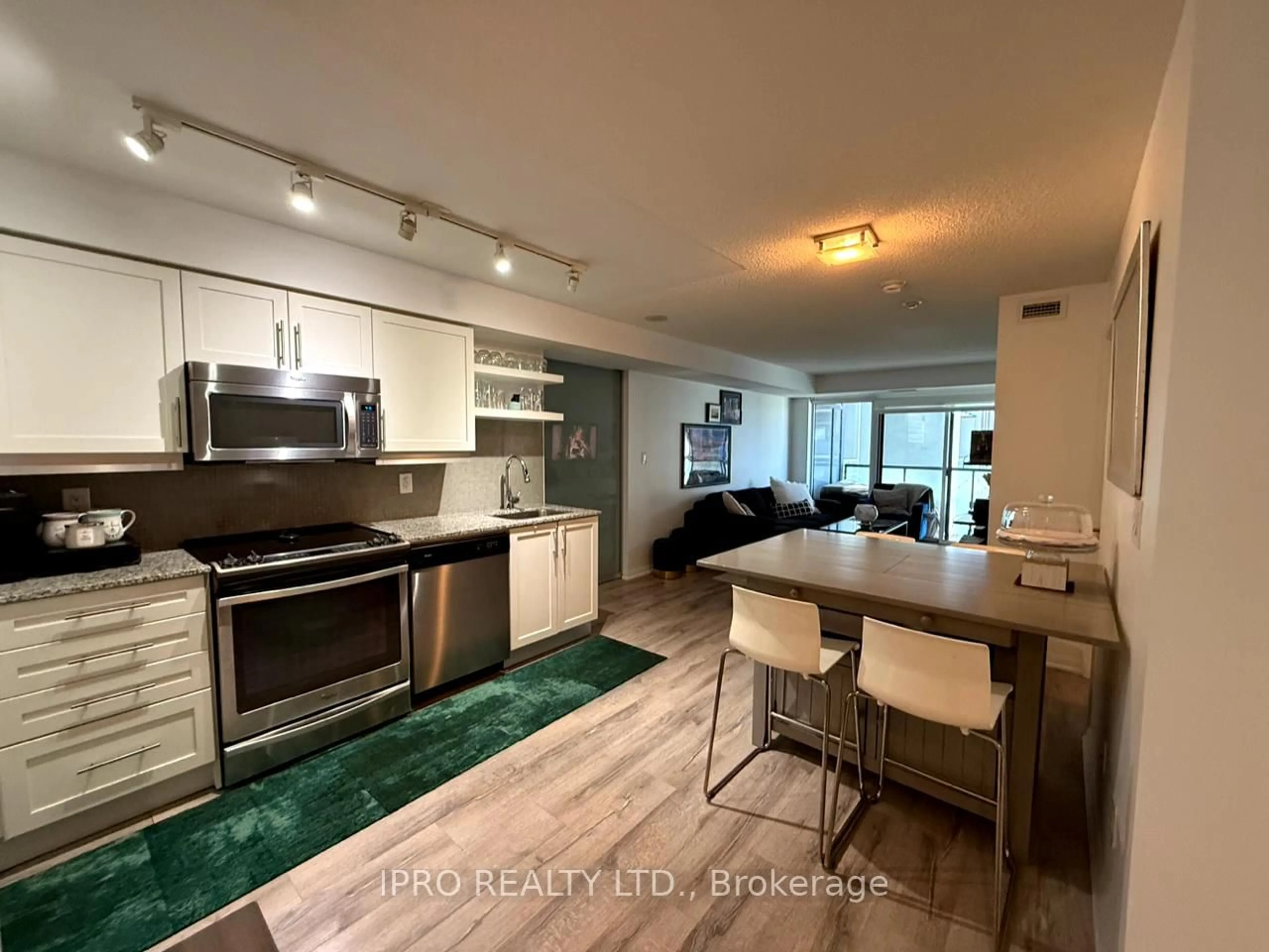 Open concept kitchen, unknown for 400 Adelaide St #801, Toronto Ontario M5A 4S3