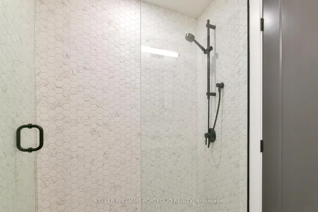 Additional property image - 229 Manor Rd