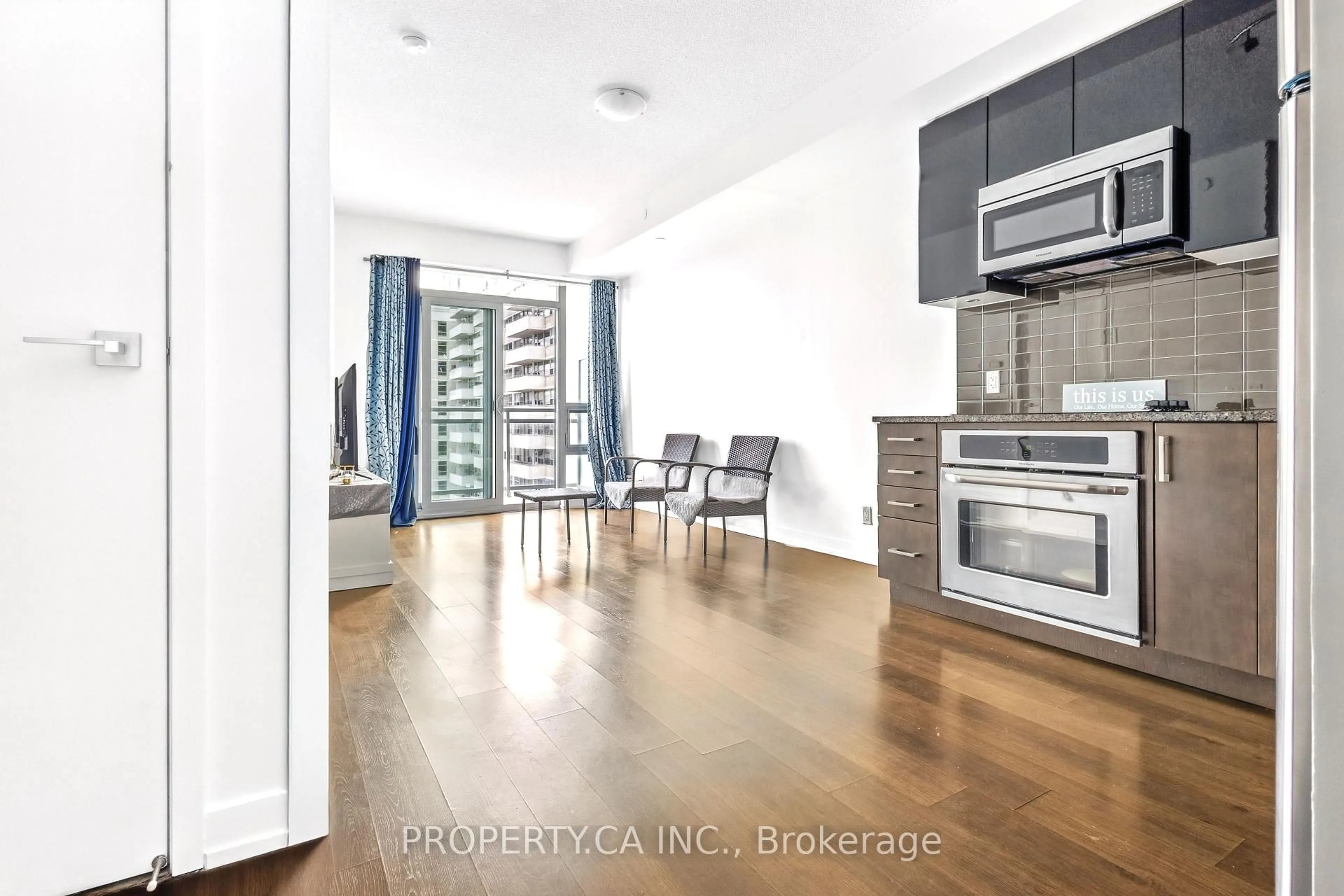 Unknown for 98 Lillian St #2019, Toronto Ontario M4S 0A5