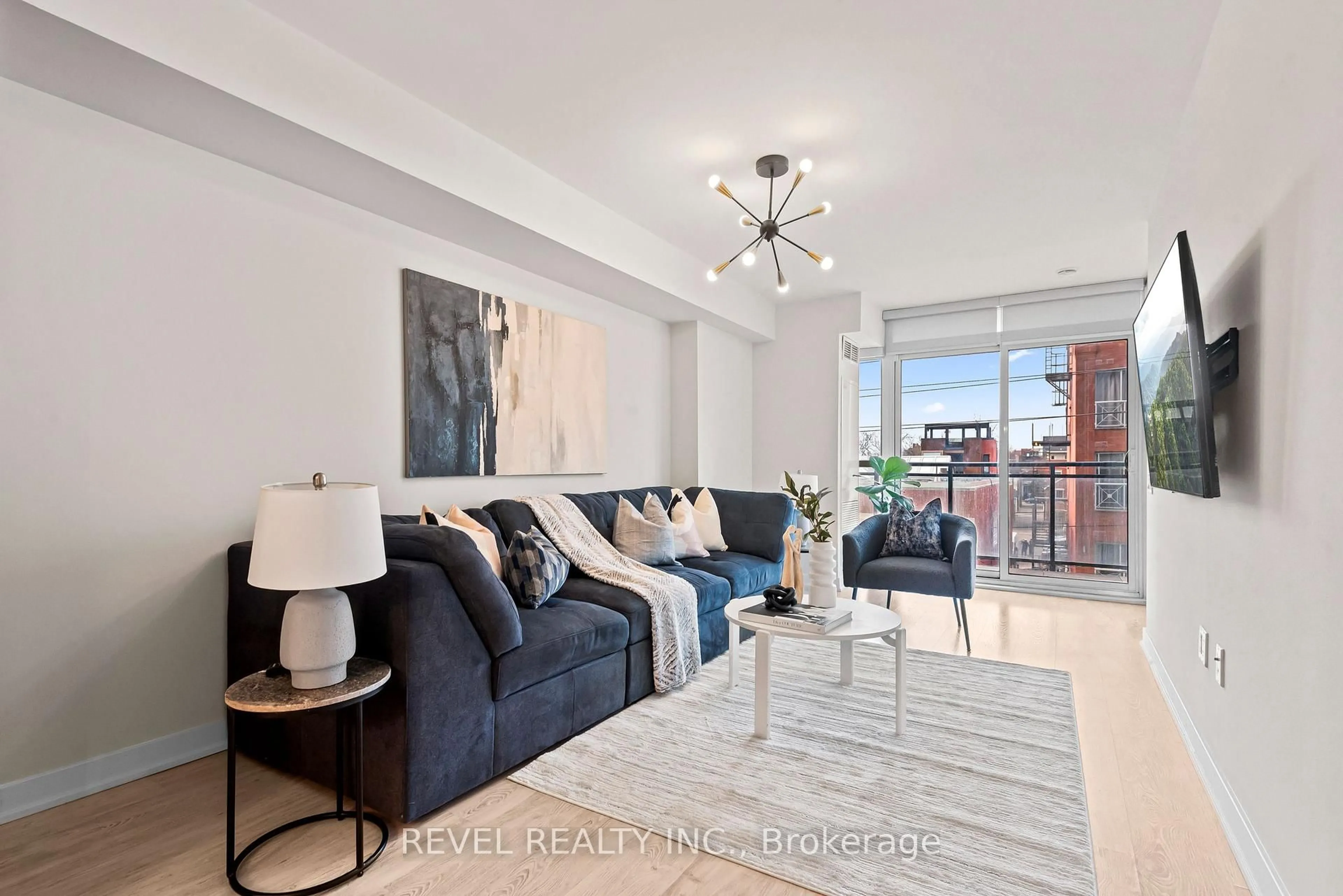 Living room with furniture, unknown for 78 Tecumseth St #302, Toronto Ontario M5V 0A9