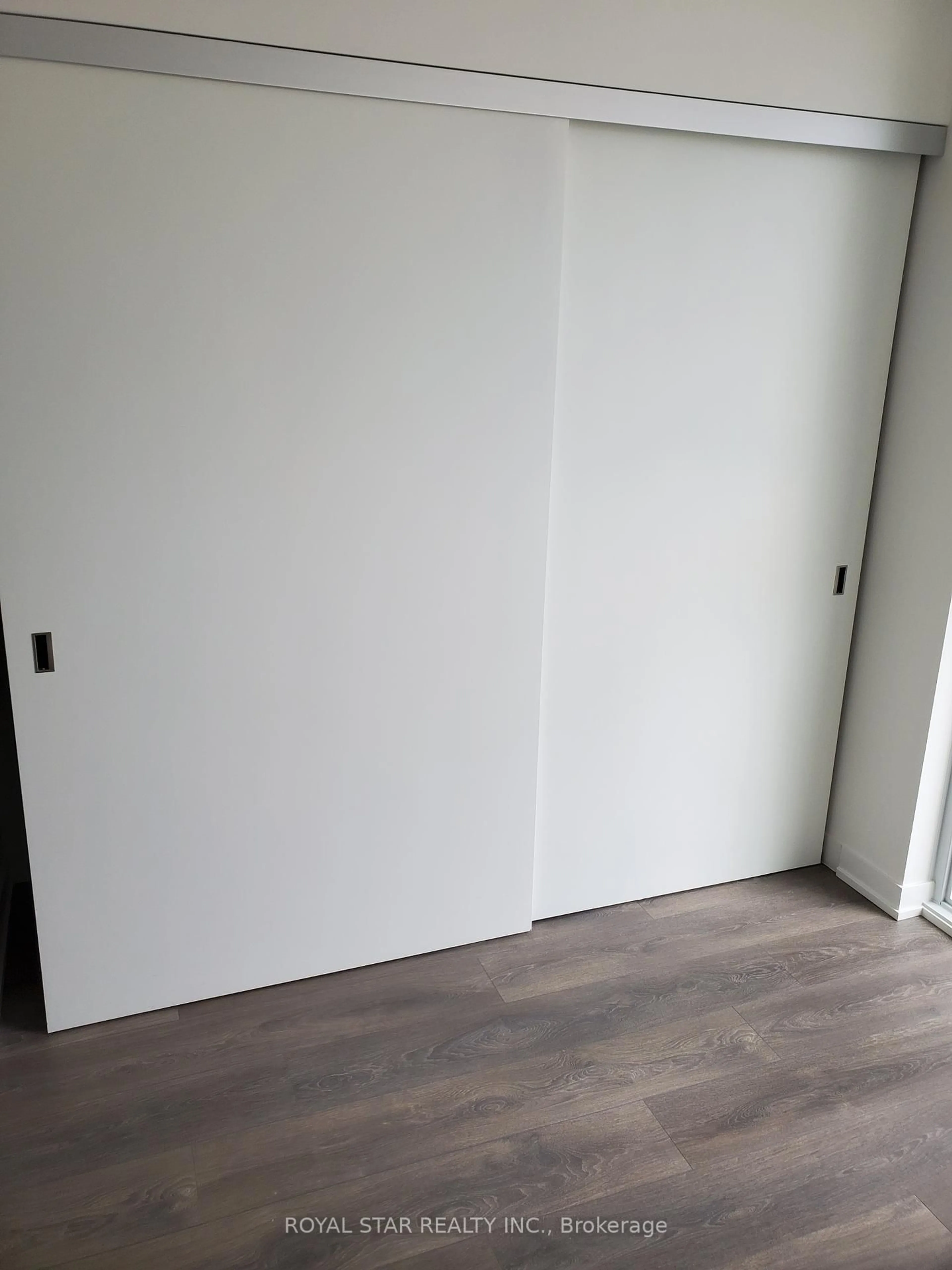 A pic of a room for 20 Richardson St #1305, Toronto Ontario M5A 0S6