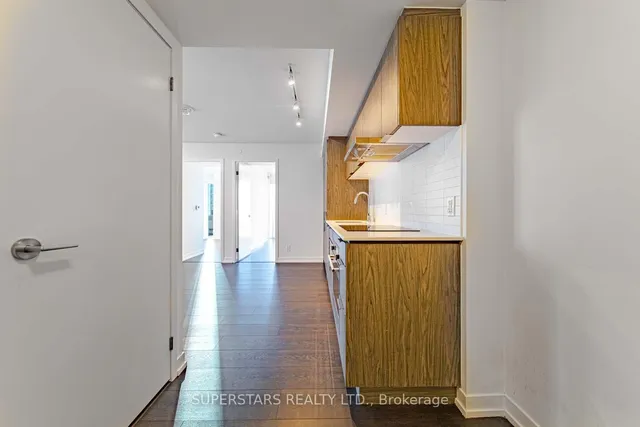 Additional property image - 60 Shuter St Unit 2006