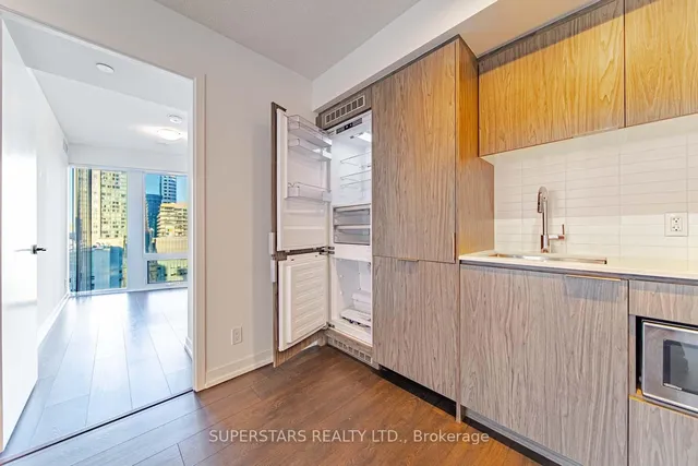 Additional property image - 60 Shuter St Unit 2006