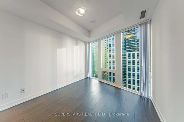 Additional property image - 60 Shuter St Unit 2006