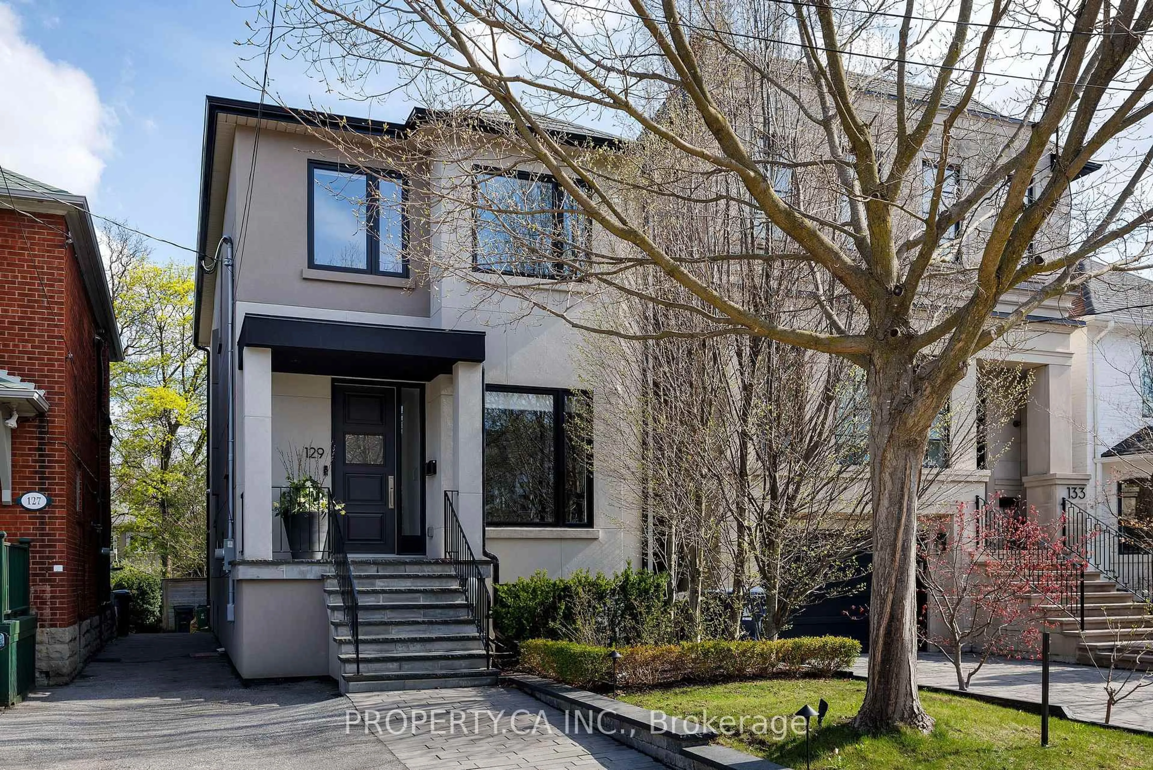 Home with brick exterior material, street for 129 Fairlawn Ave, Toronto Ontario M5M 1S9