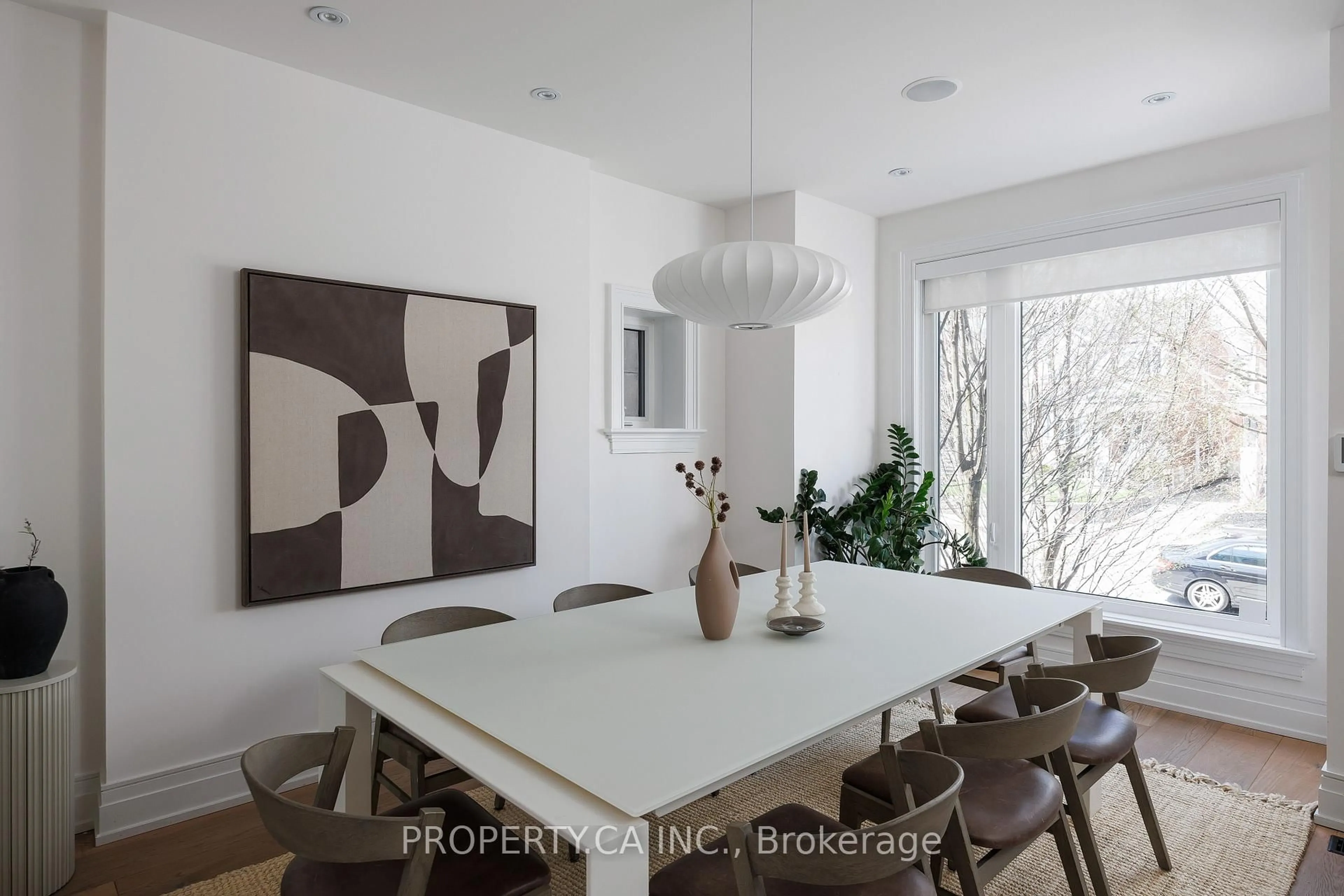 Dining room, unknown for 129 Fairlawn Ave, Toronto Ontario M5M 1S9