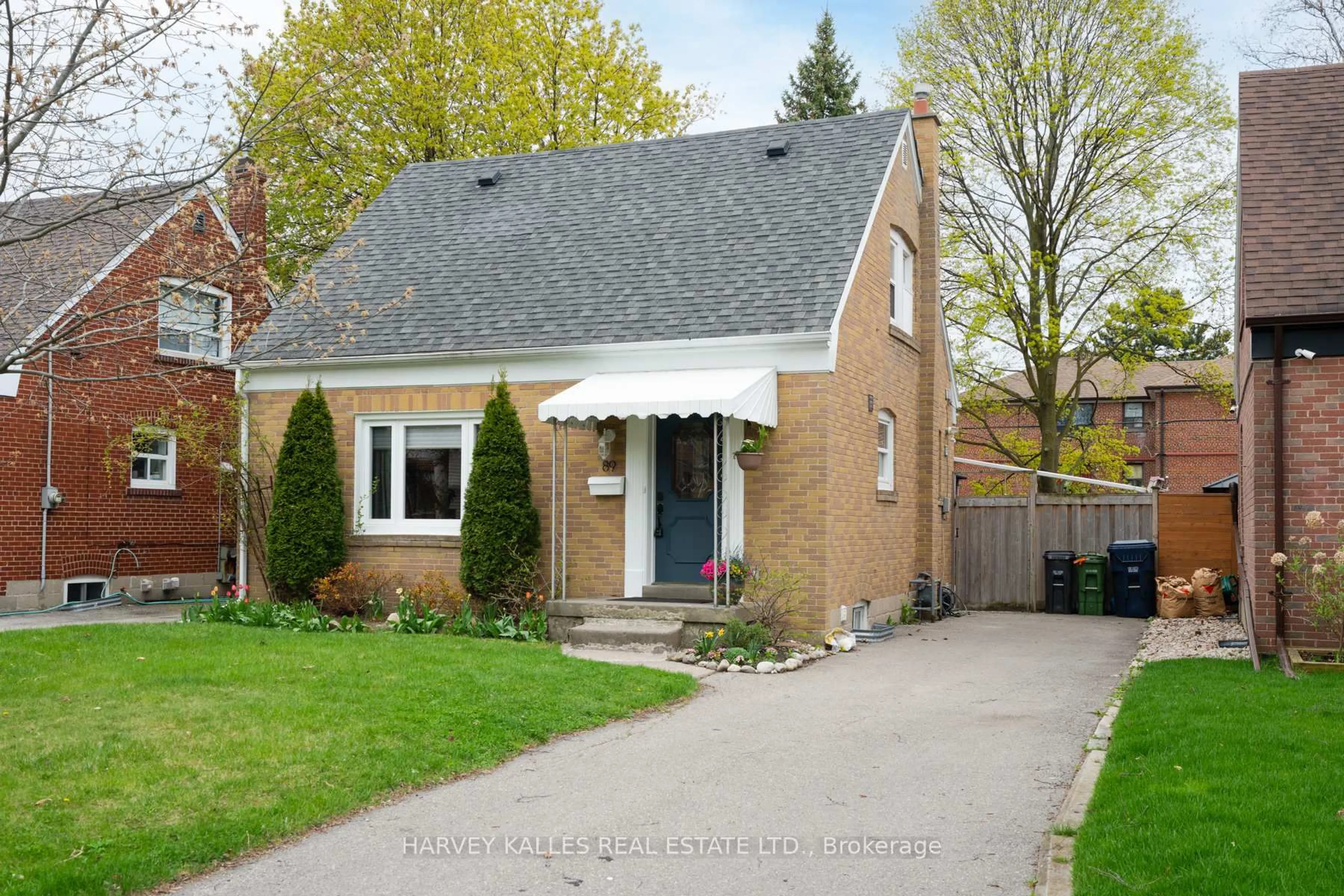 Home with brick exterior material, street for 89 Charleswood Dr, Toronto Ontario M3H 1X5