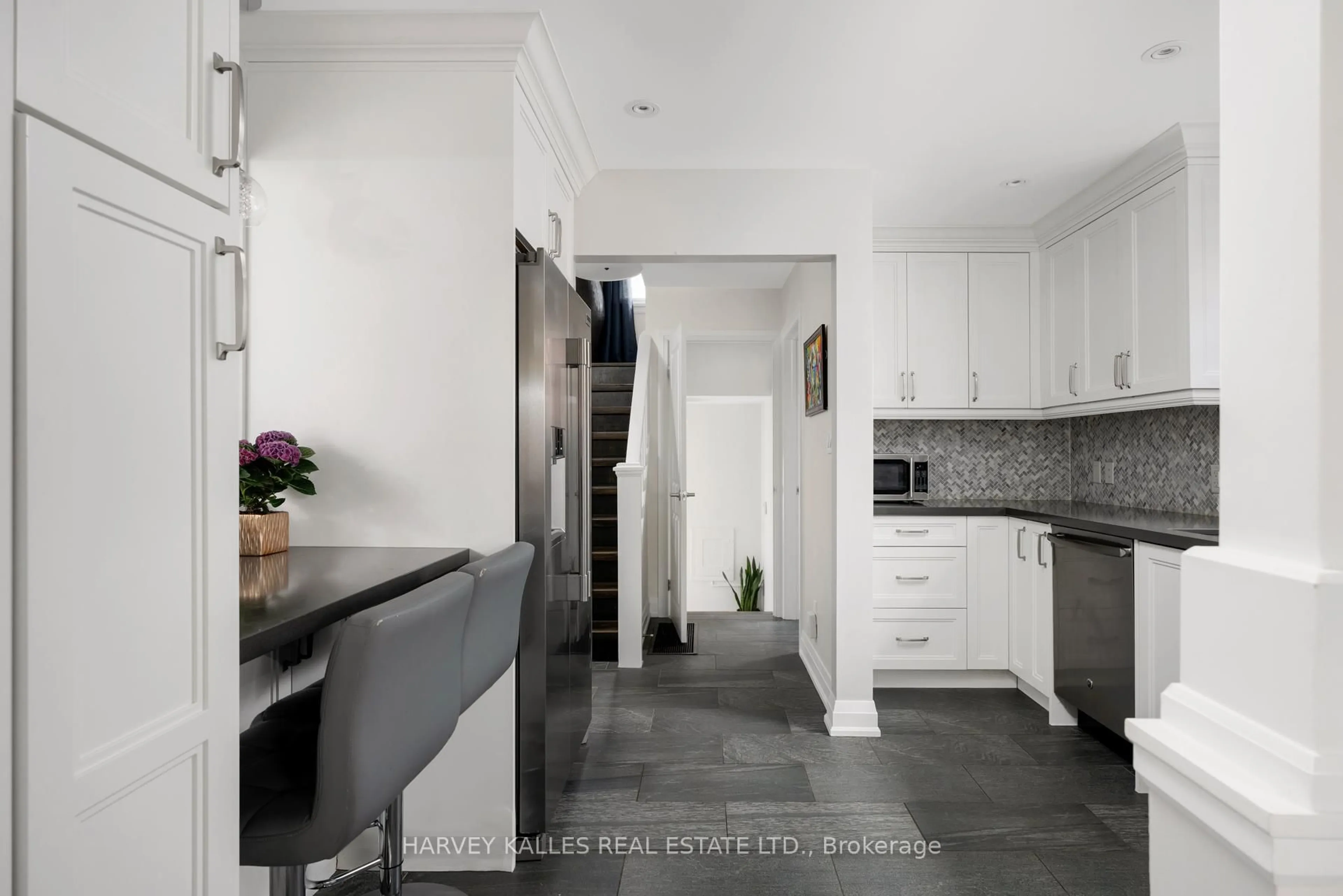 Contemporary kitchen, ceramic/tile floor for 89 Charleswood Dr, Toronto Ontario M3H 1X5