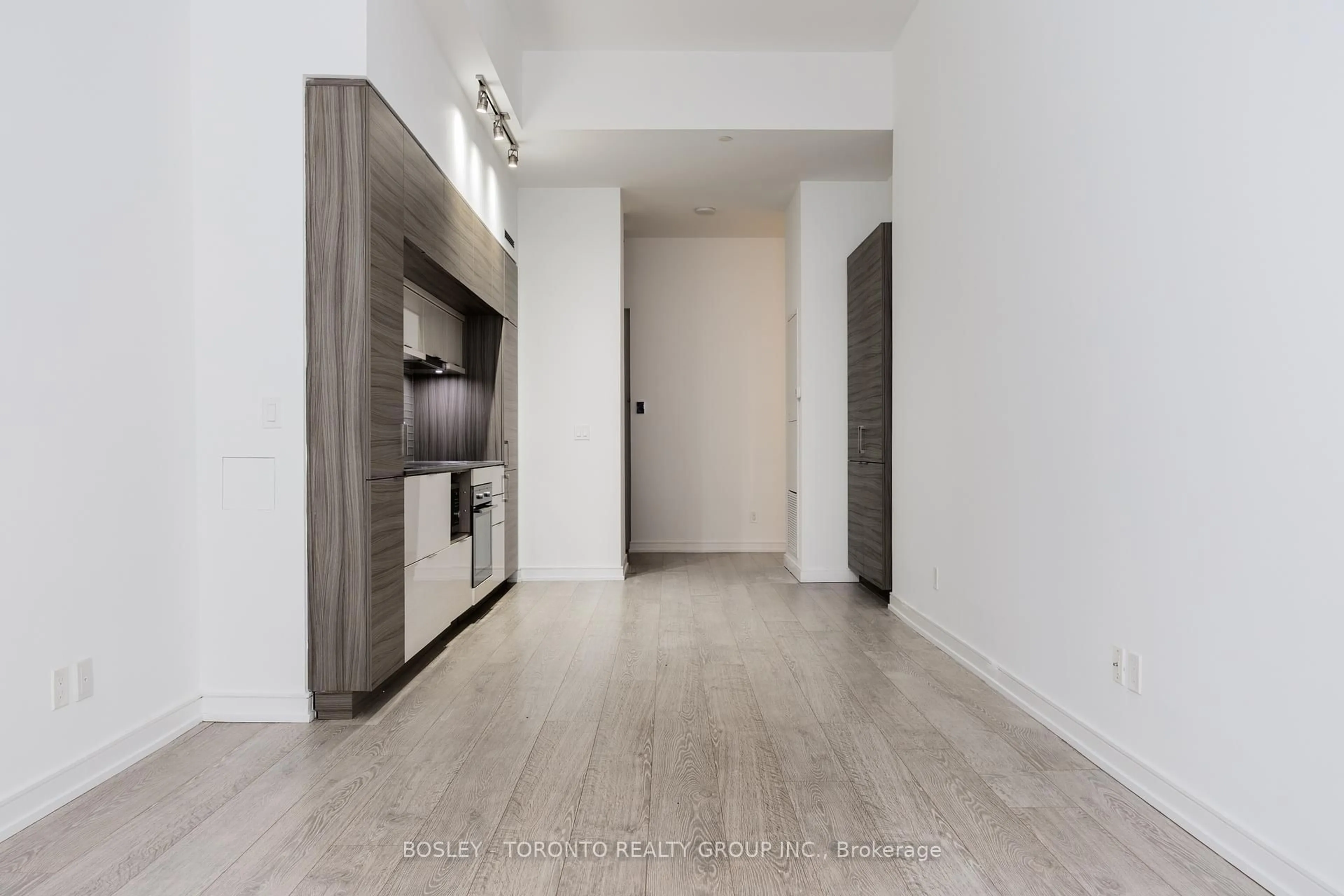 A pic of a room for 88 Scott St #208, Toronto Ontario M5E 0A9