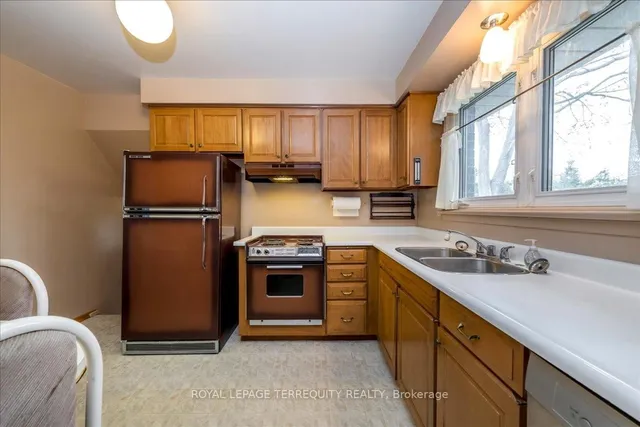 Additional property image - 88 Old Sheppard Ave
