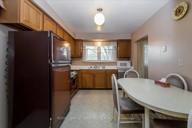 Additional property image - 88 Old Sheppard Ave