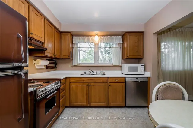 Additional property image - 88 Old Sheppard Ave