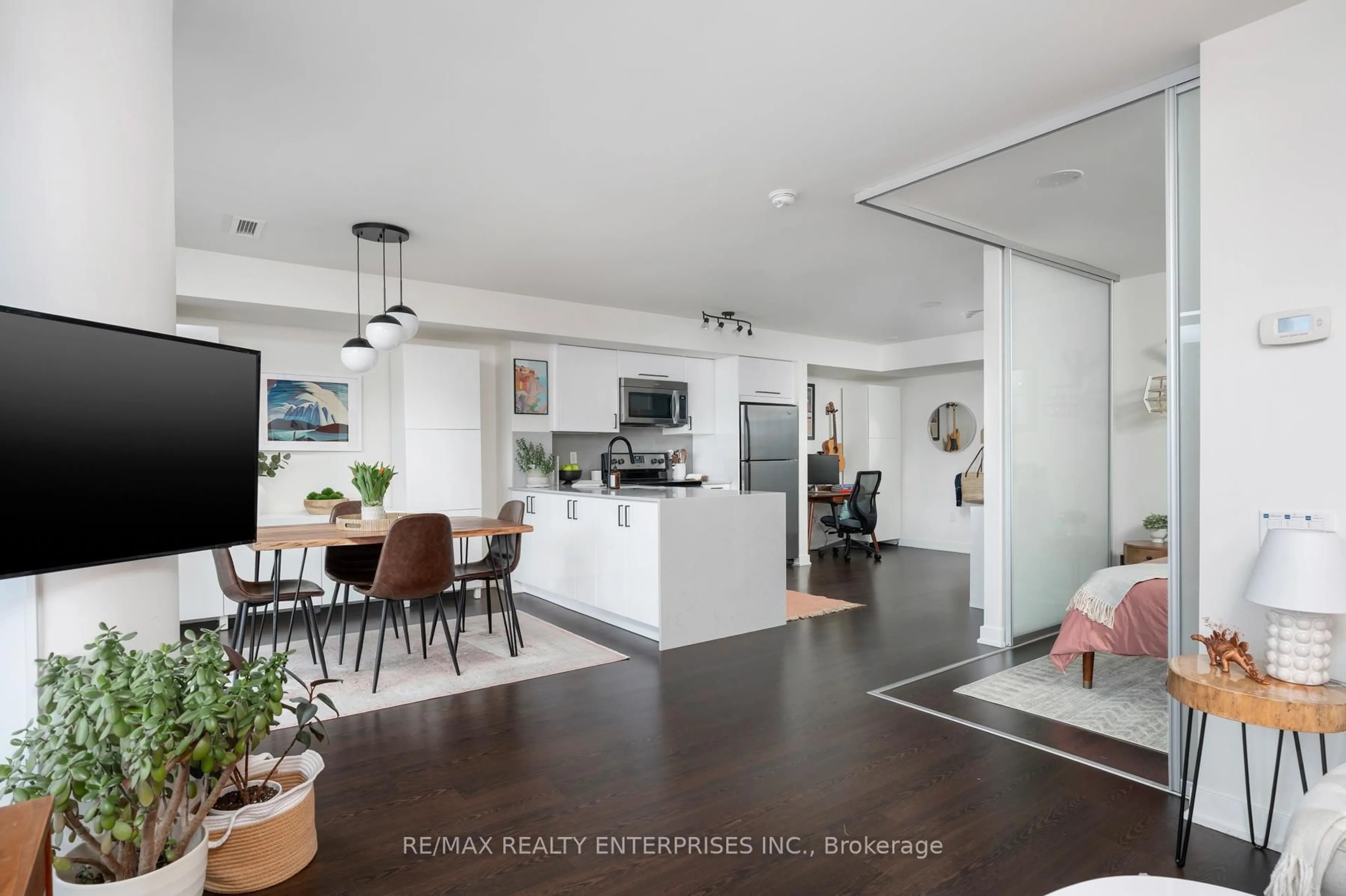 Open concept kitchen, unknown for 78 Tecumseth St #904, Toronto Ontario M5V 0A9