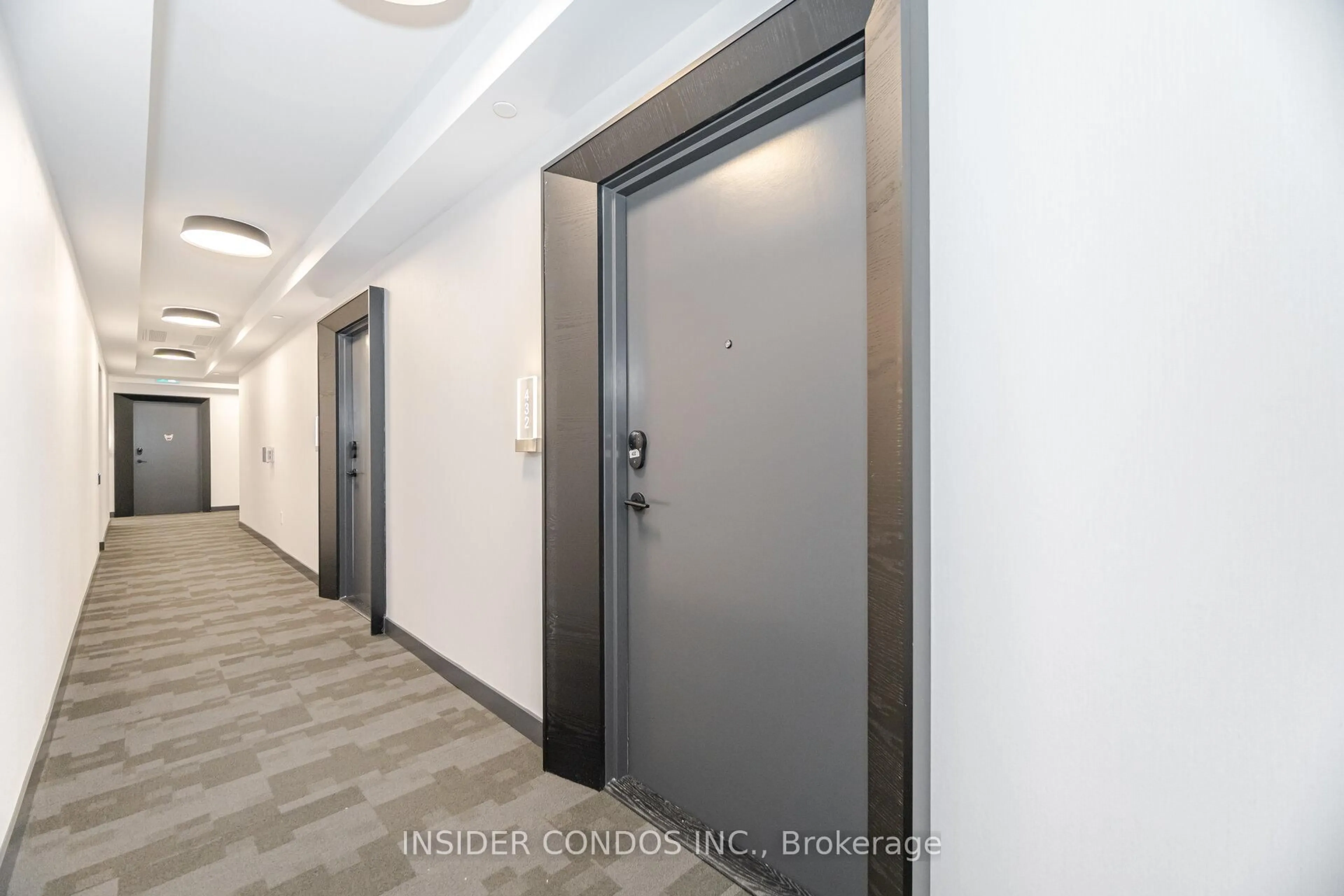 Indoor foyer for 135 Lower Sherbourne St #432, Toronto Ontario M5A 1E7