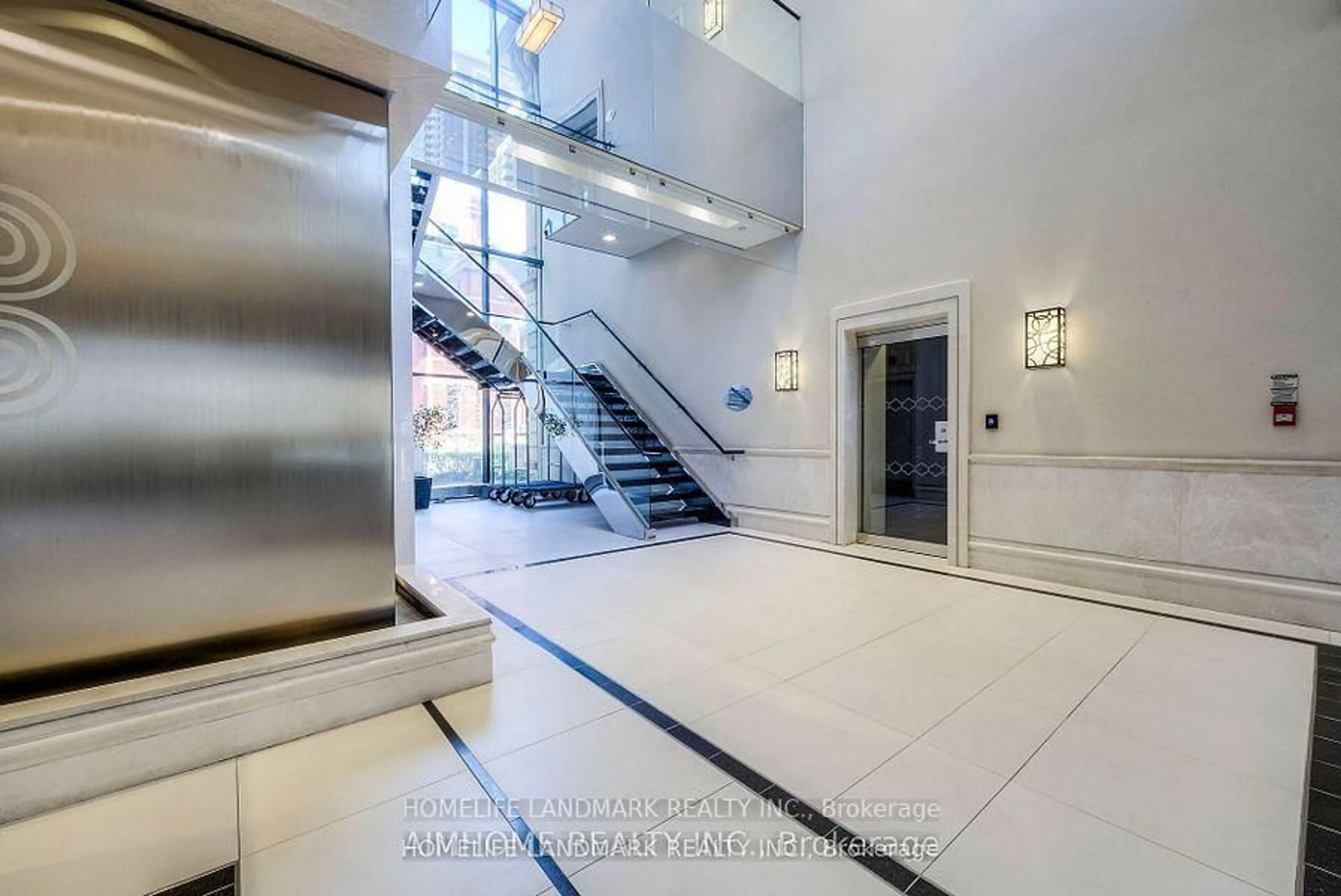 Indoor foyer for 28 Linden St #1501, Toronto Ontario M4Y 0A4