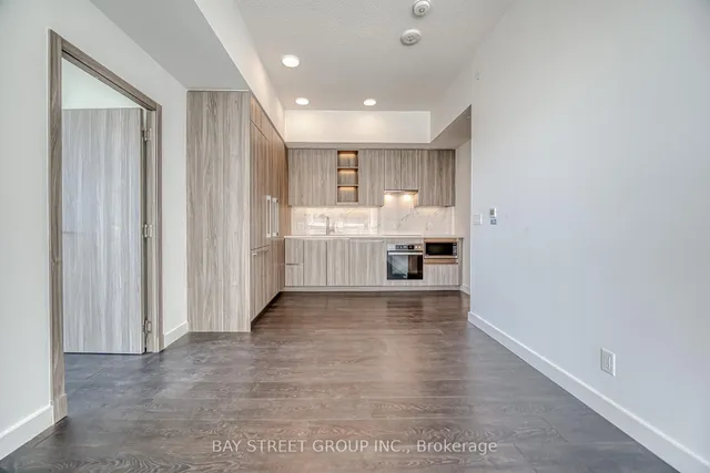 Additional property image - 27 McMahon Dr Unit 602