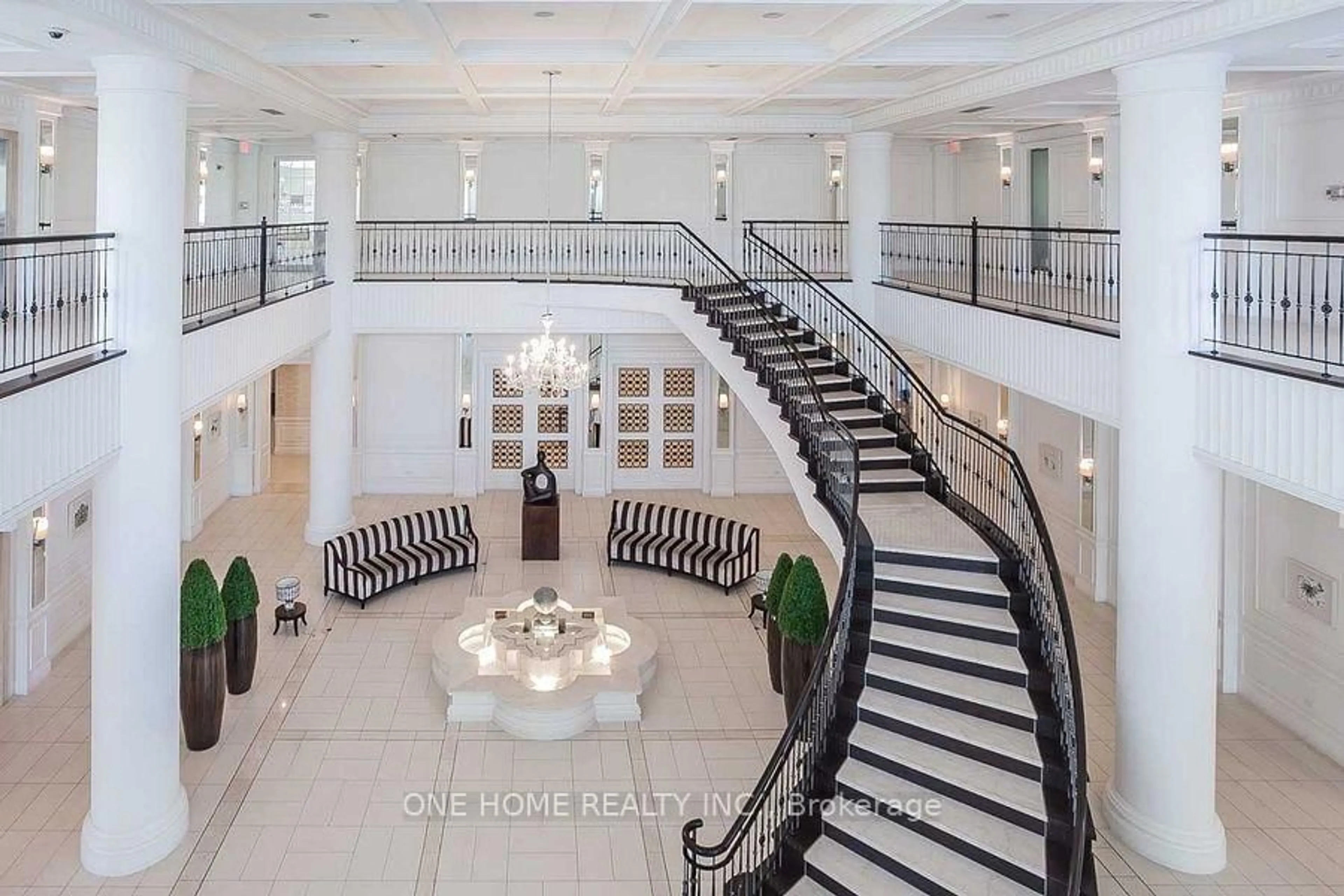 Indoor foyer for 15 Greenview Ave #1804, Toronto Ontario M2M 4M7