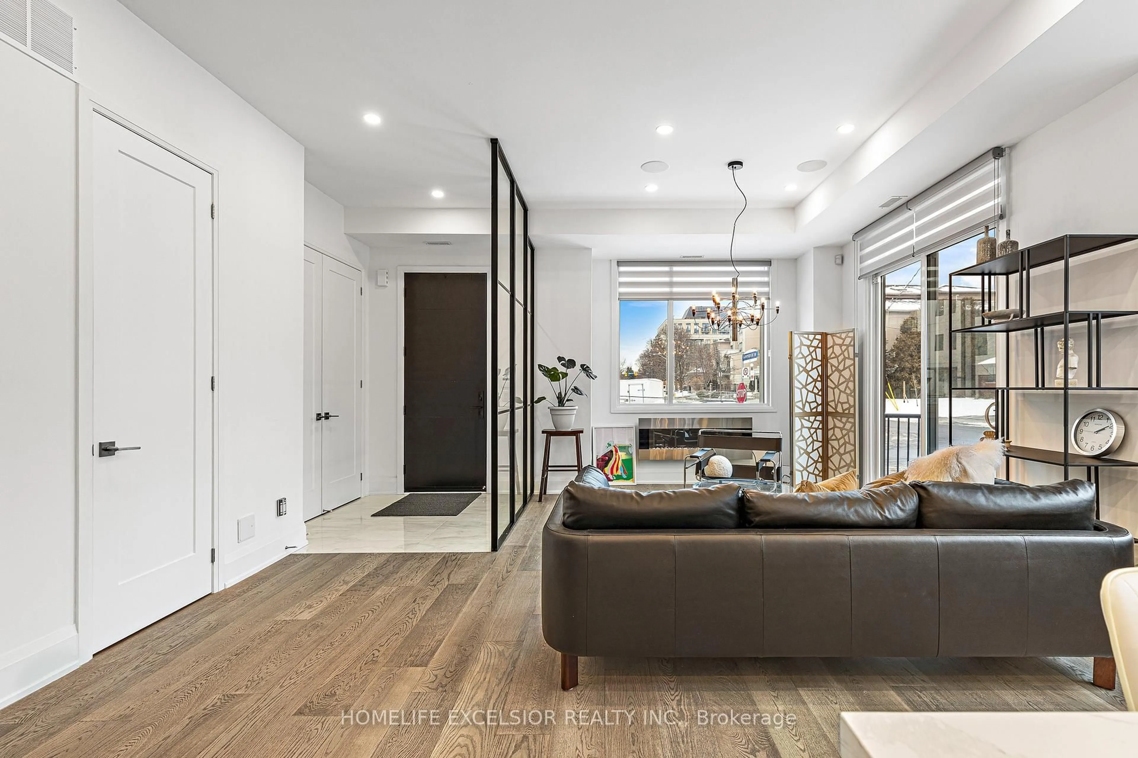 Unknown for 18 GREENBRIAR Rd #1, Toronto Ontario M2K 0G7