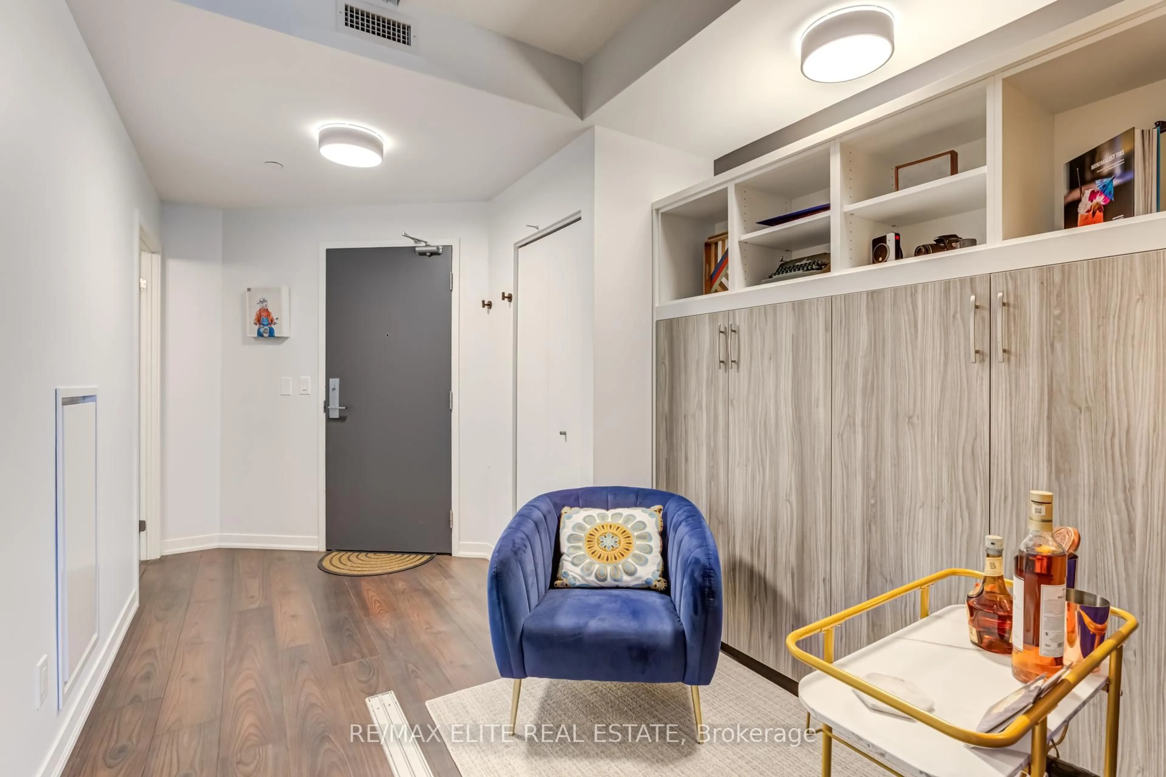 Indoor entryway for 51 East Liberty St #715, Toronto Ontario M6K 3P8