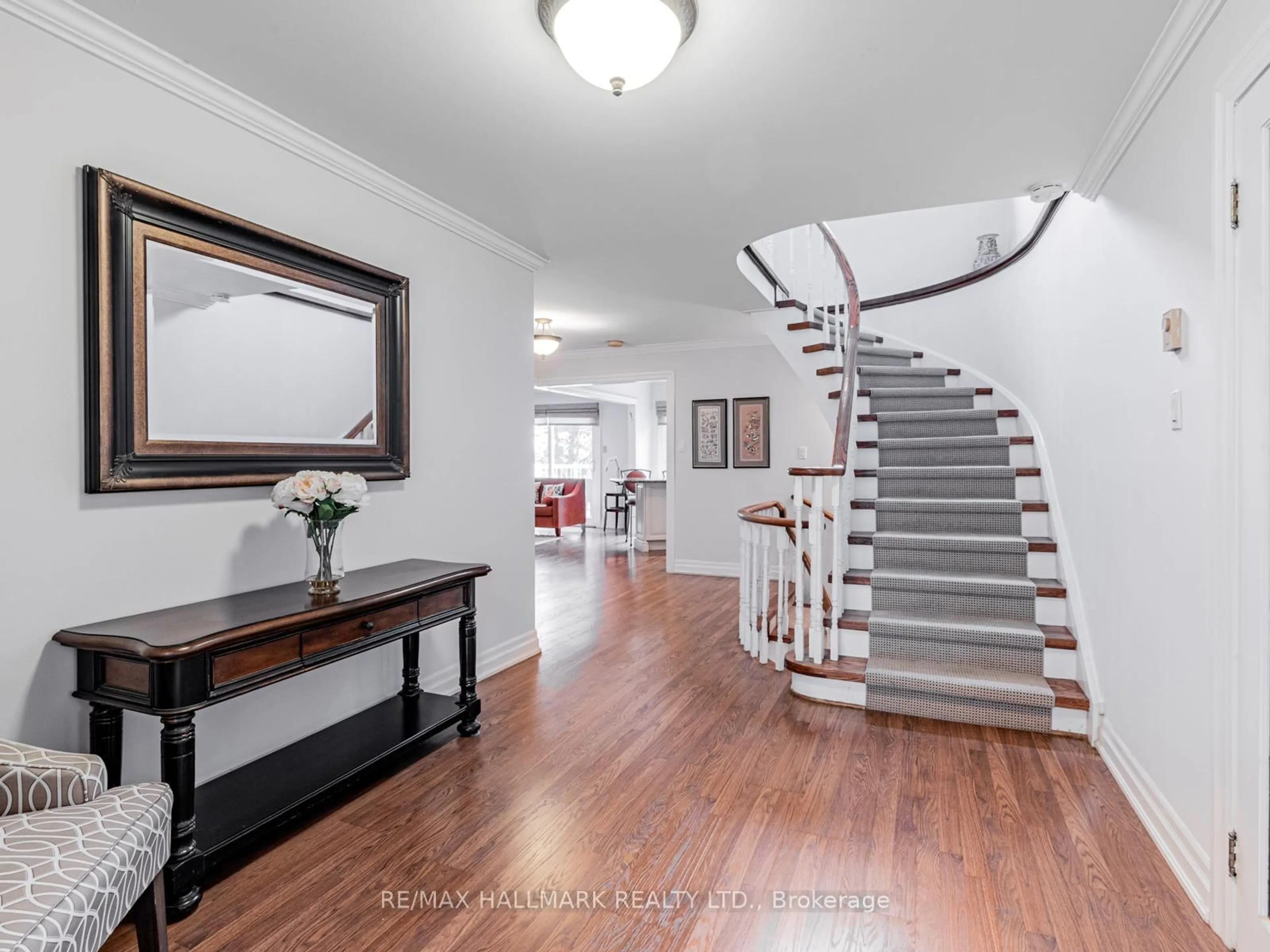 Indoor entryway for 85 Ames Circ, Toronto Ontario M3B 3C2