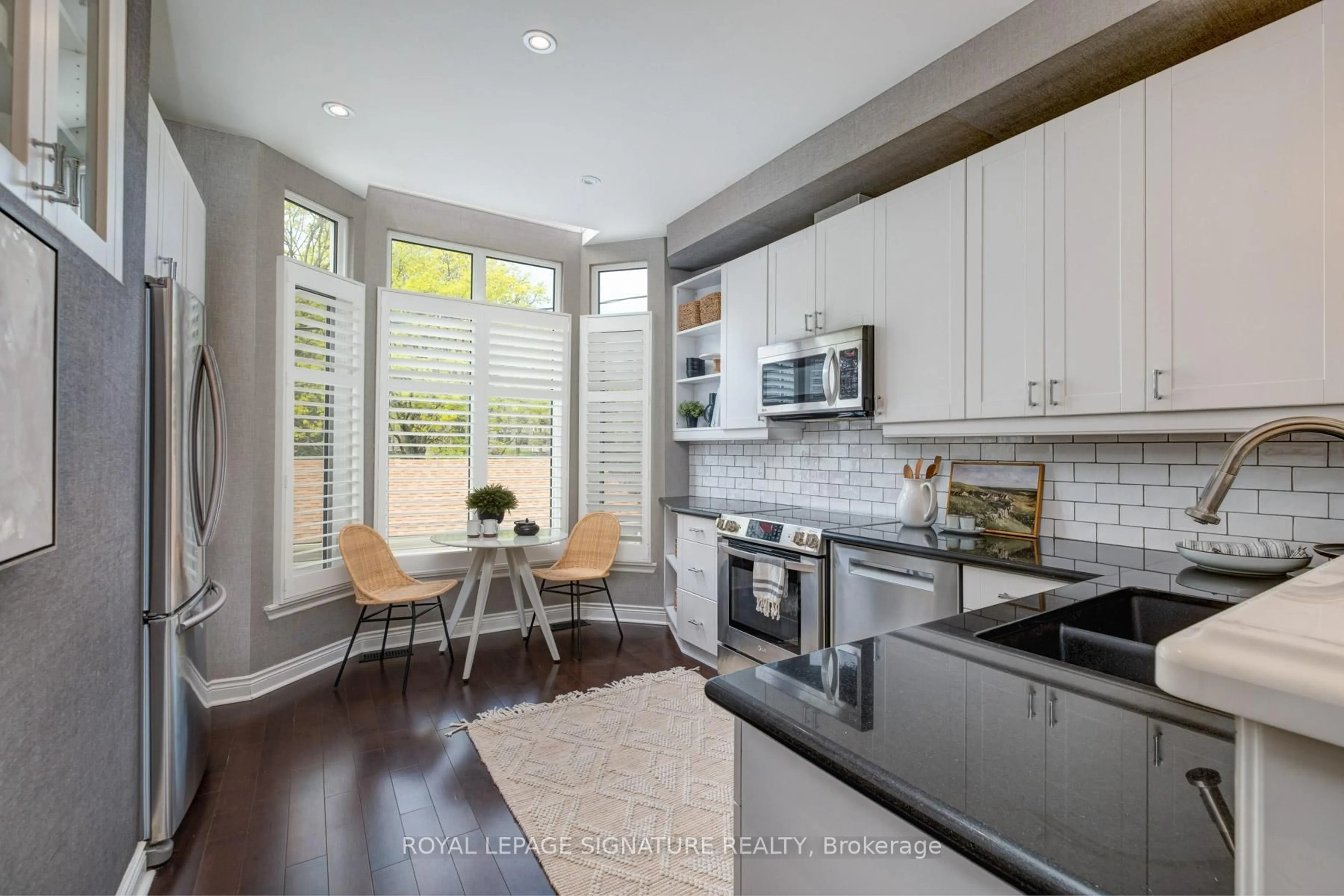 Open concept kitchen, ceramic/tile floor for 7 SHAFTESBURY Pl, Toronto Ontario M4T 2A5