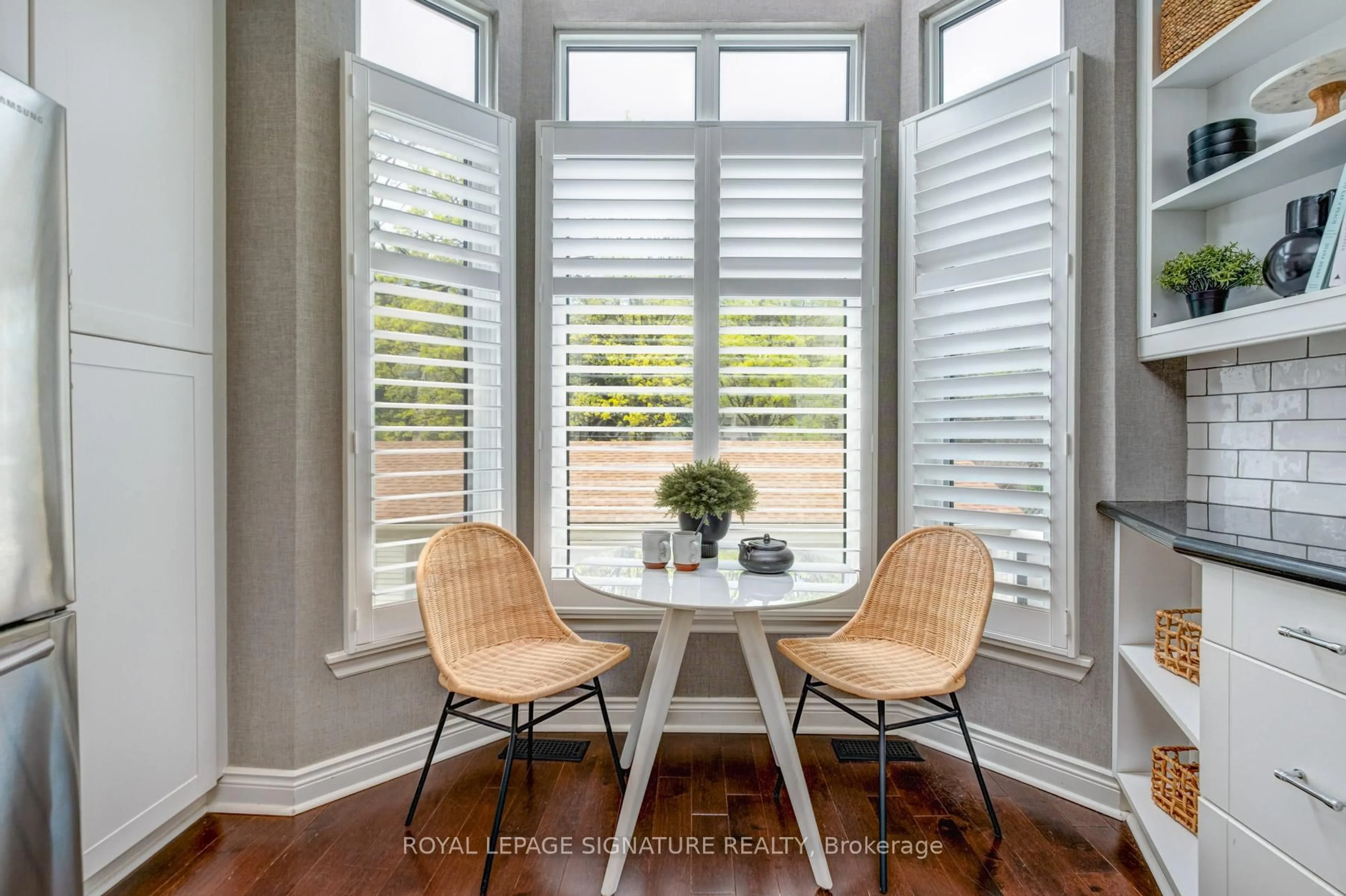 Dining room, wood/laminate floor for 7 SHAFTESBURY Pl, Toronto Ontario M4T 2A5