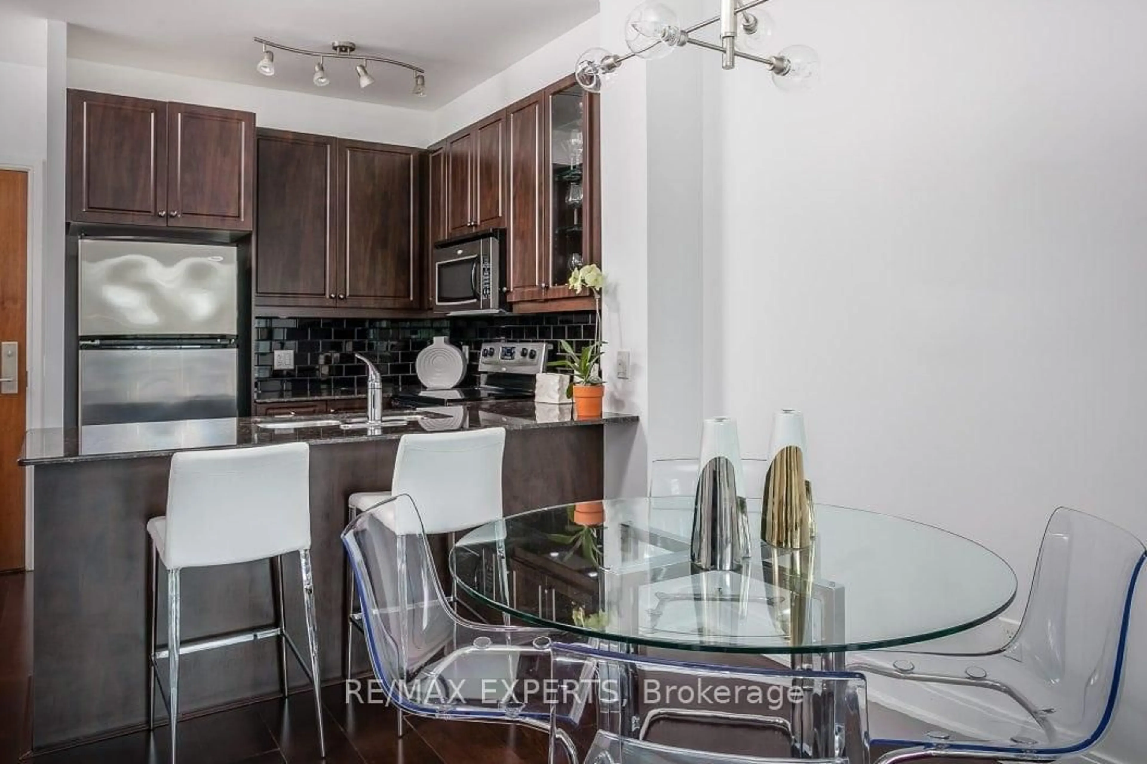 Open concept kitchen, unknown for 88 Broadway Ave #316, Toronto Ontario M4P 0A5
