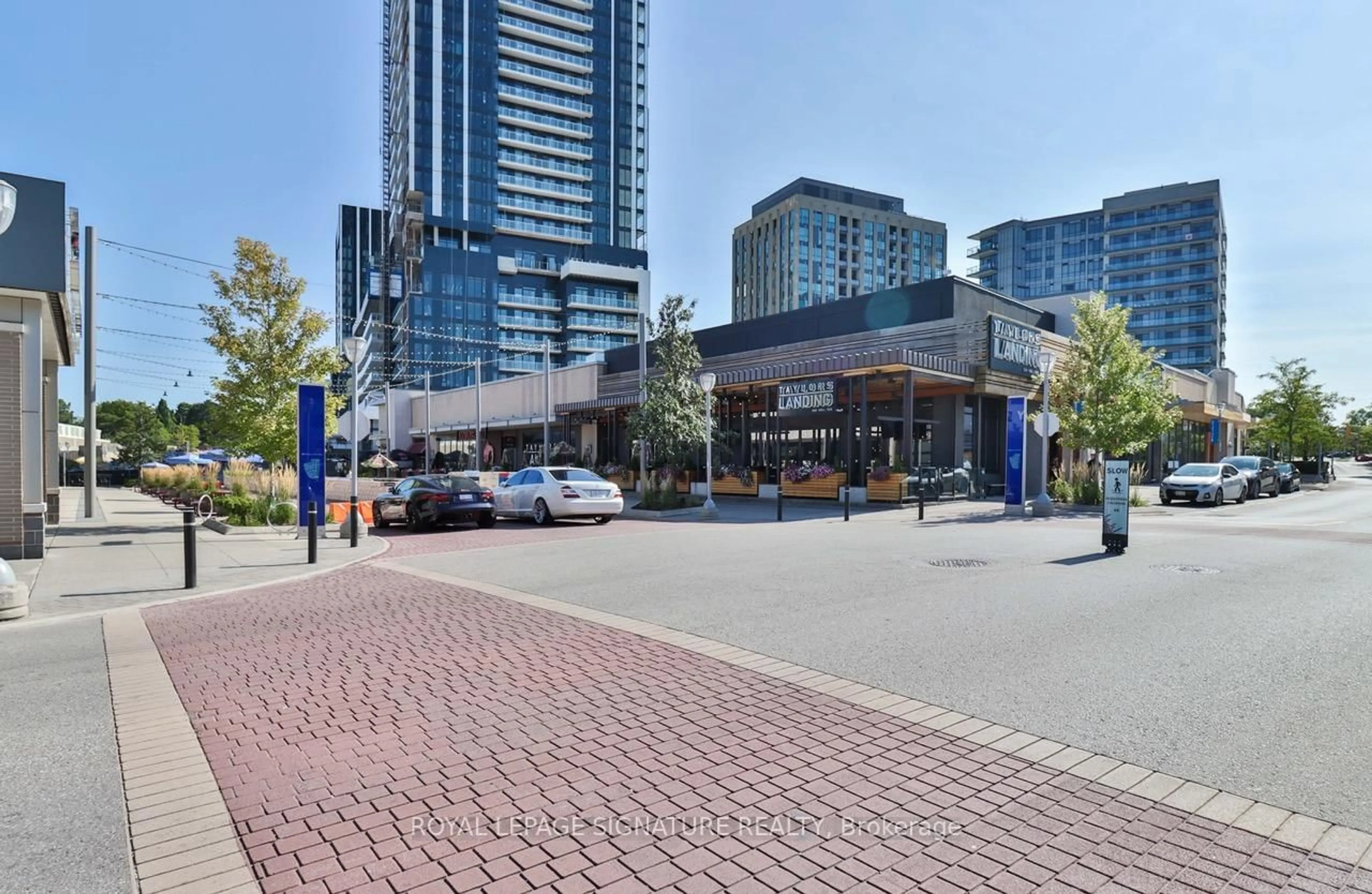Patio, street for 20 O'Neill Rd #626, Toronto Ontario M3C 0R2
