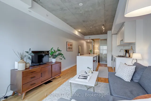 Additional property image - 109 Ossington Ave Unit 203