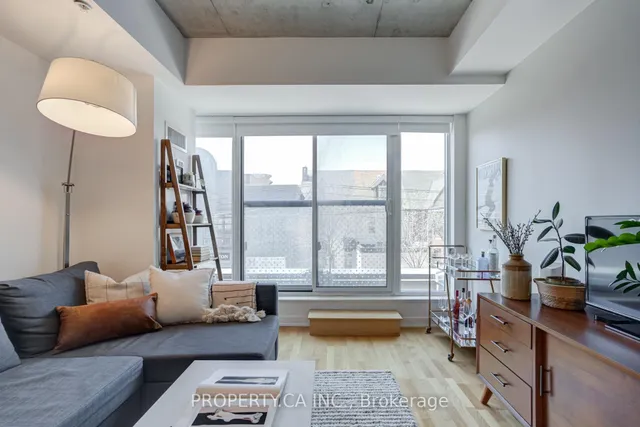 Additional property image - 109 Ossington Ave Unit 203
