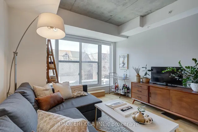 Additional property image - 109 Ossington Ave Unit 203