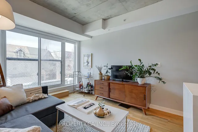 Additional property image - 109 Ossington Ave Unit 203