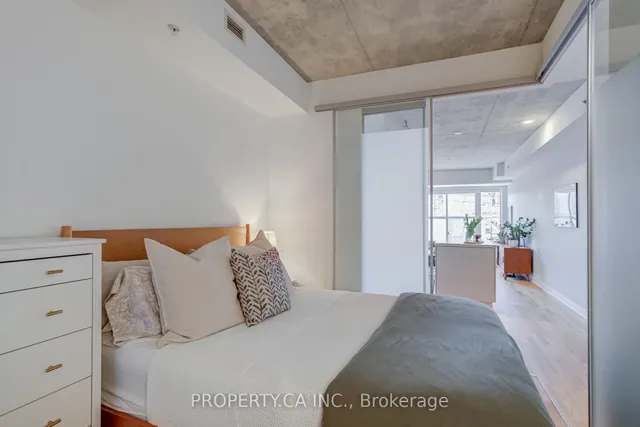 Additional property image - 109 Ossington Ave Unit 203