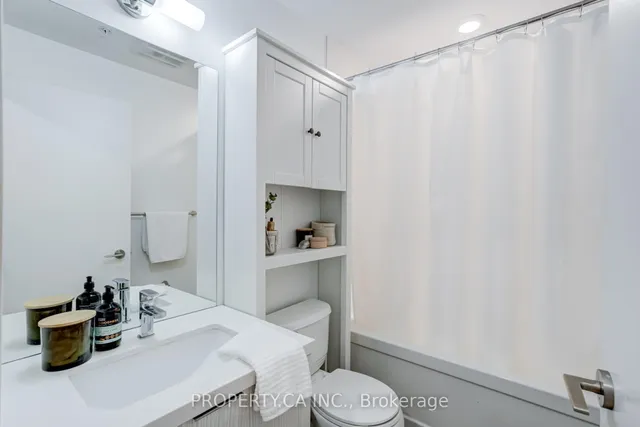Additional property image - 109 Ossington Ave Unit 203