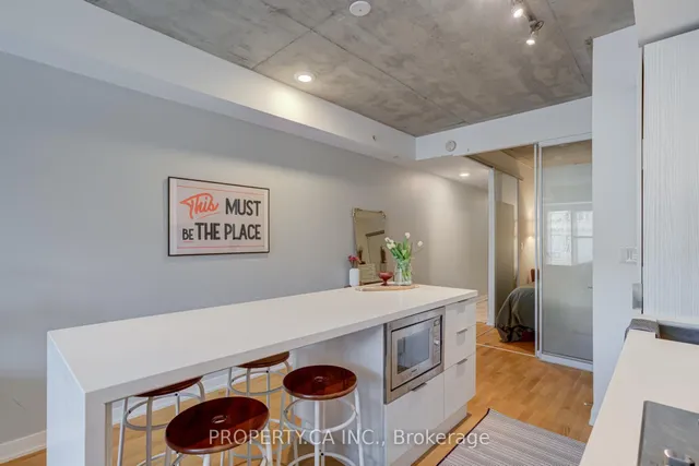 Additional property image - 109 Ossington Ave Unit 203