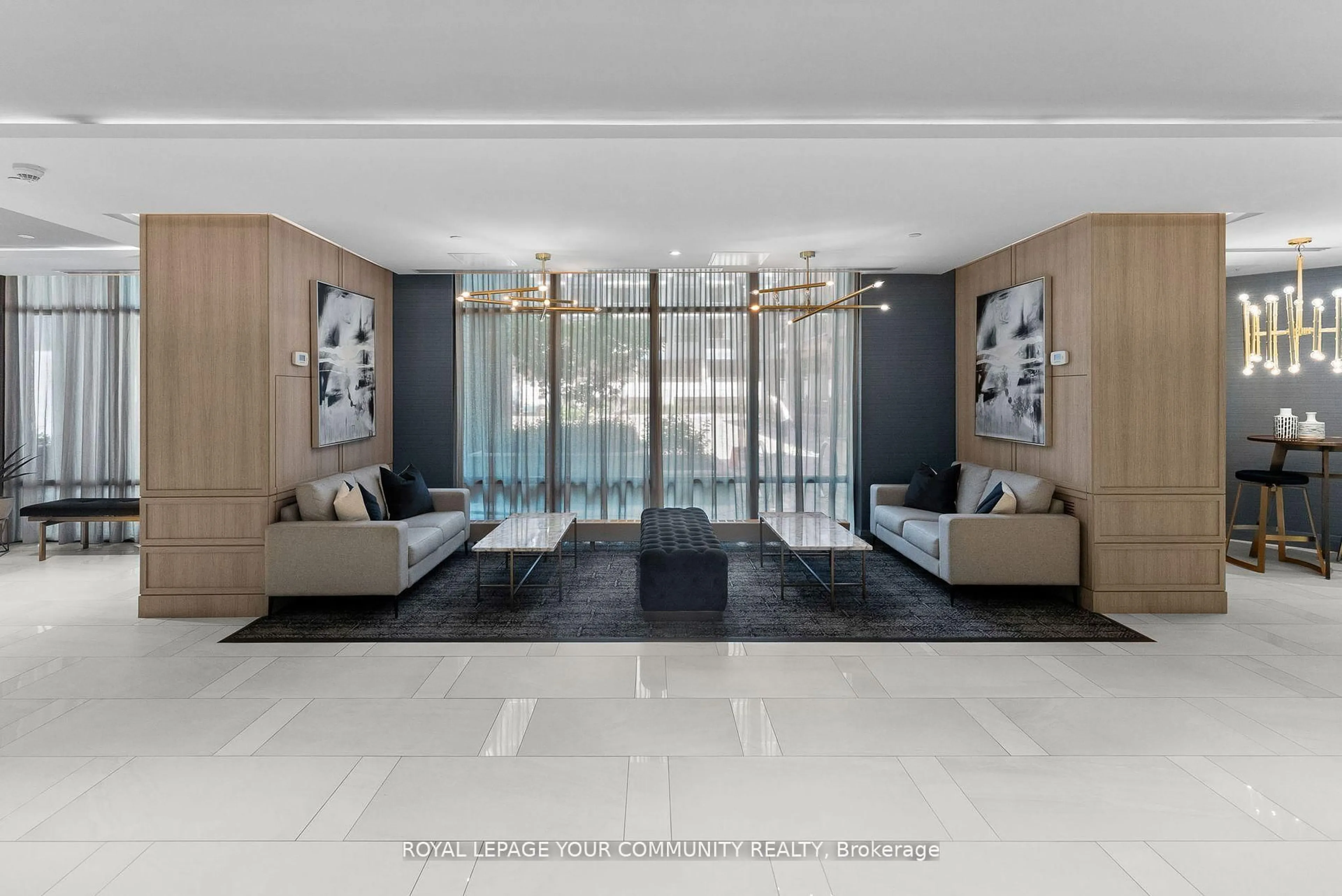Indoor foyer for 621 Sheppard Ave #TPH02, Toronto Ontario M2K 1B5