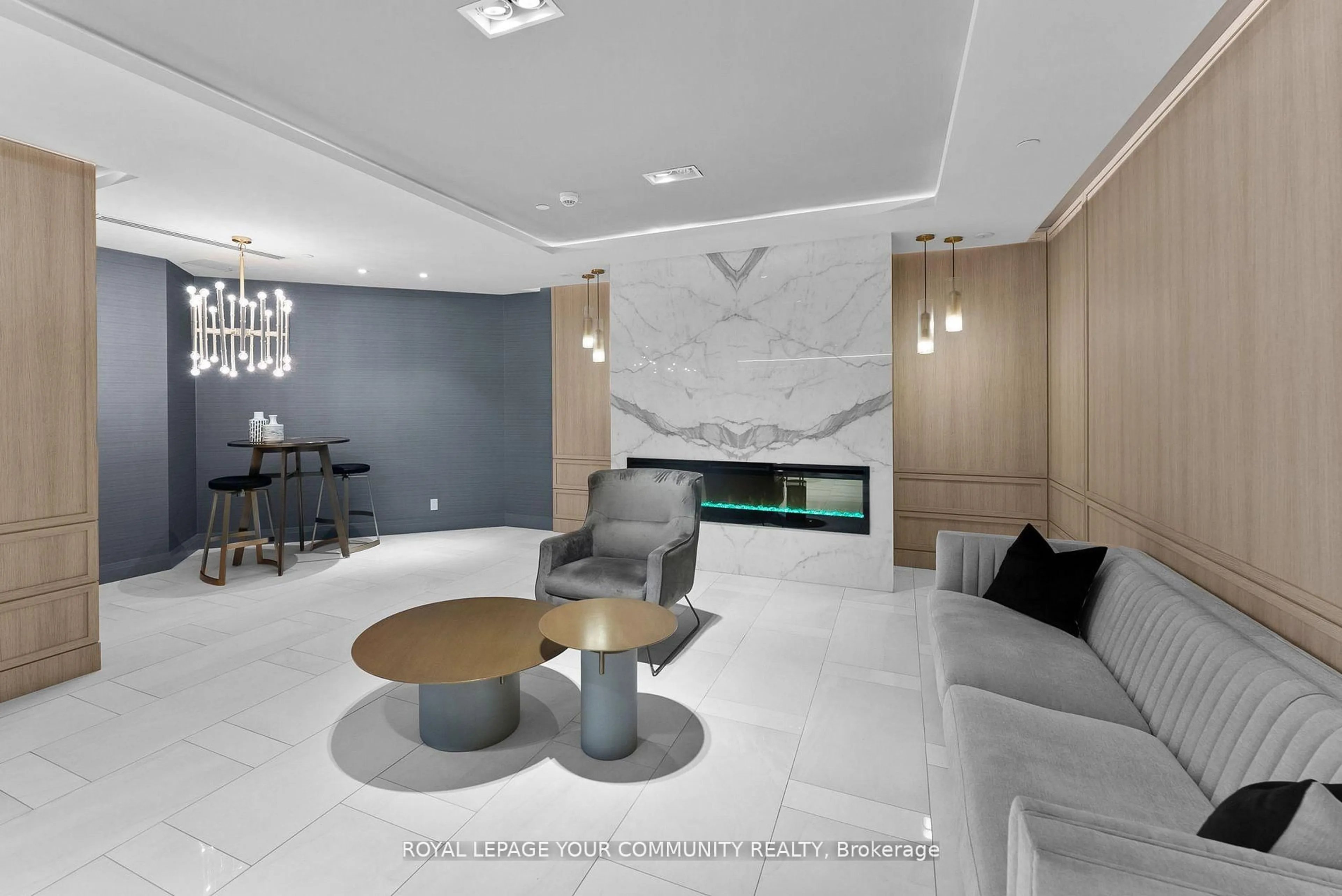 Lobby for 621 Sheppard Ave #TPH02, Toronto Ontario M2K 1B5