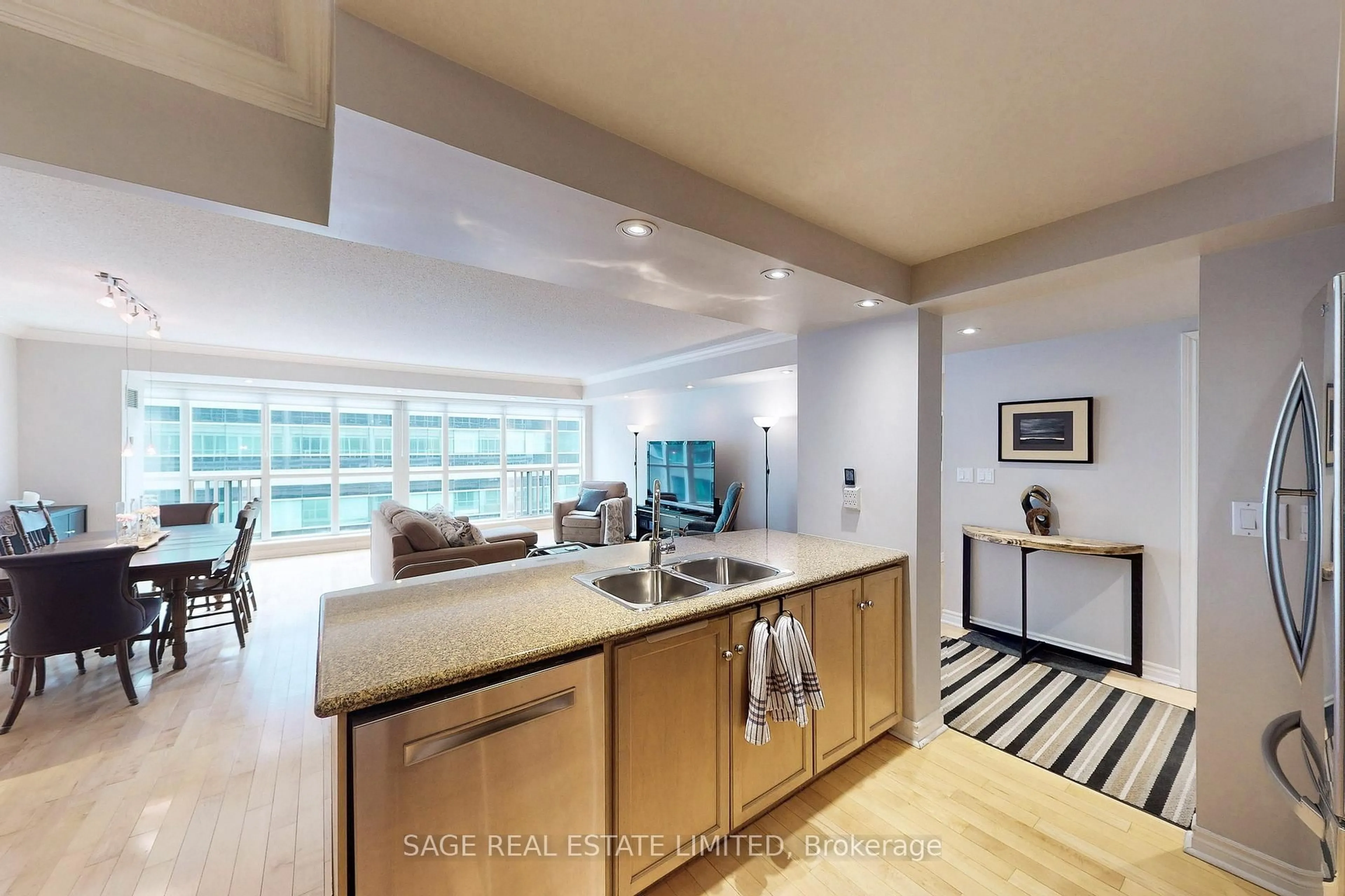 Open concept kitchen, unknown for 270 Wellington St #1114, Toronto Ontario M5V 3P5