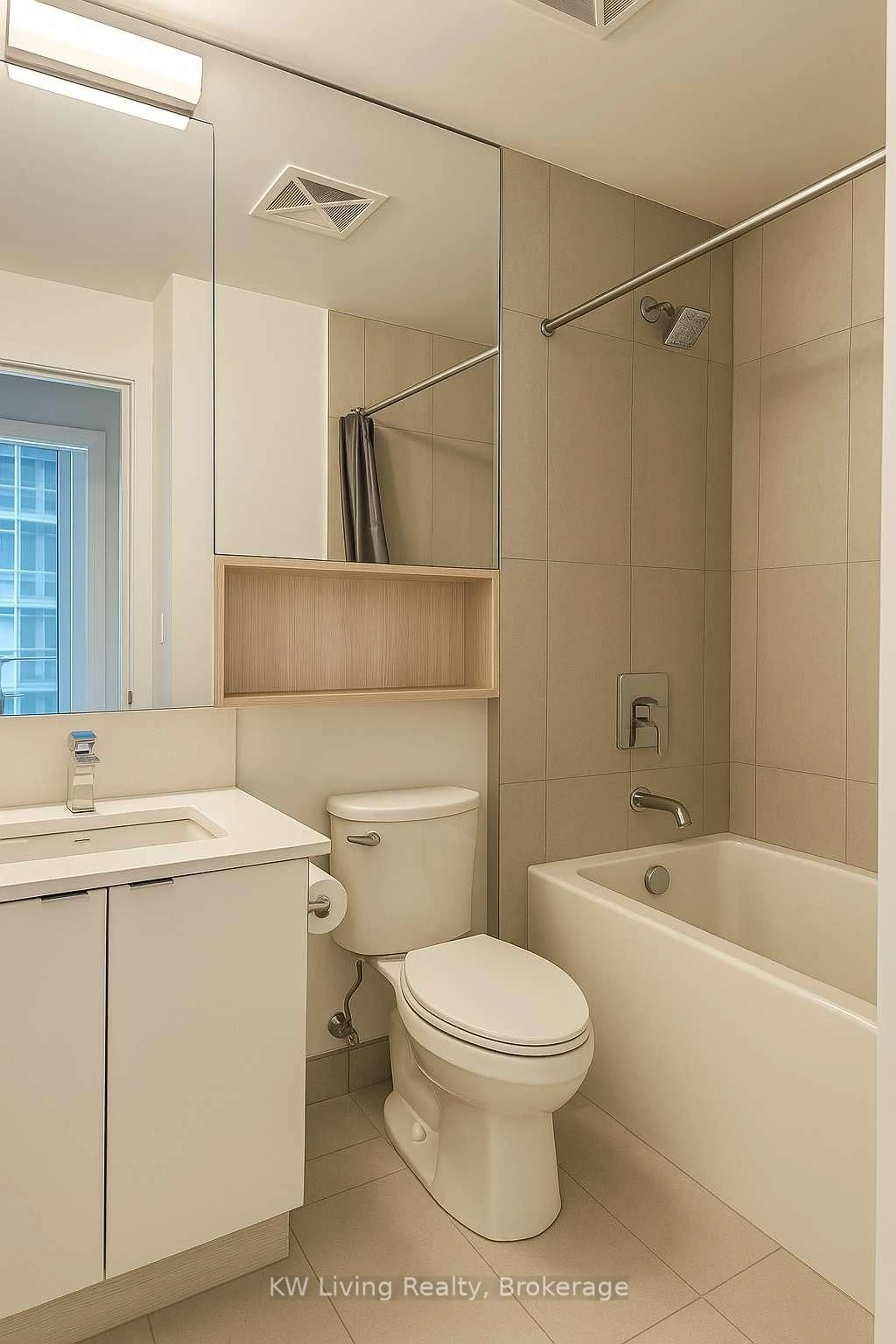 Standard bathroom, unknown for 70 Princess St #2010, Toronto Ontario M5A 0X6