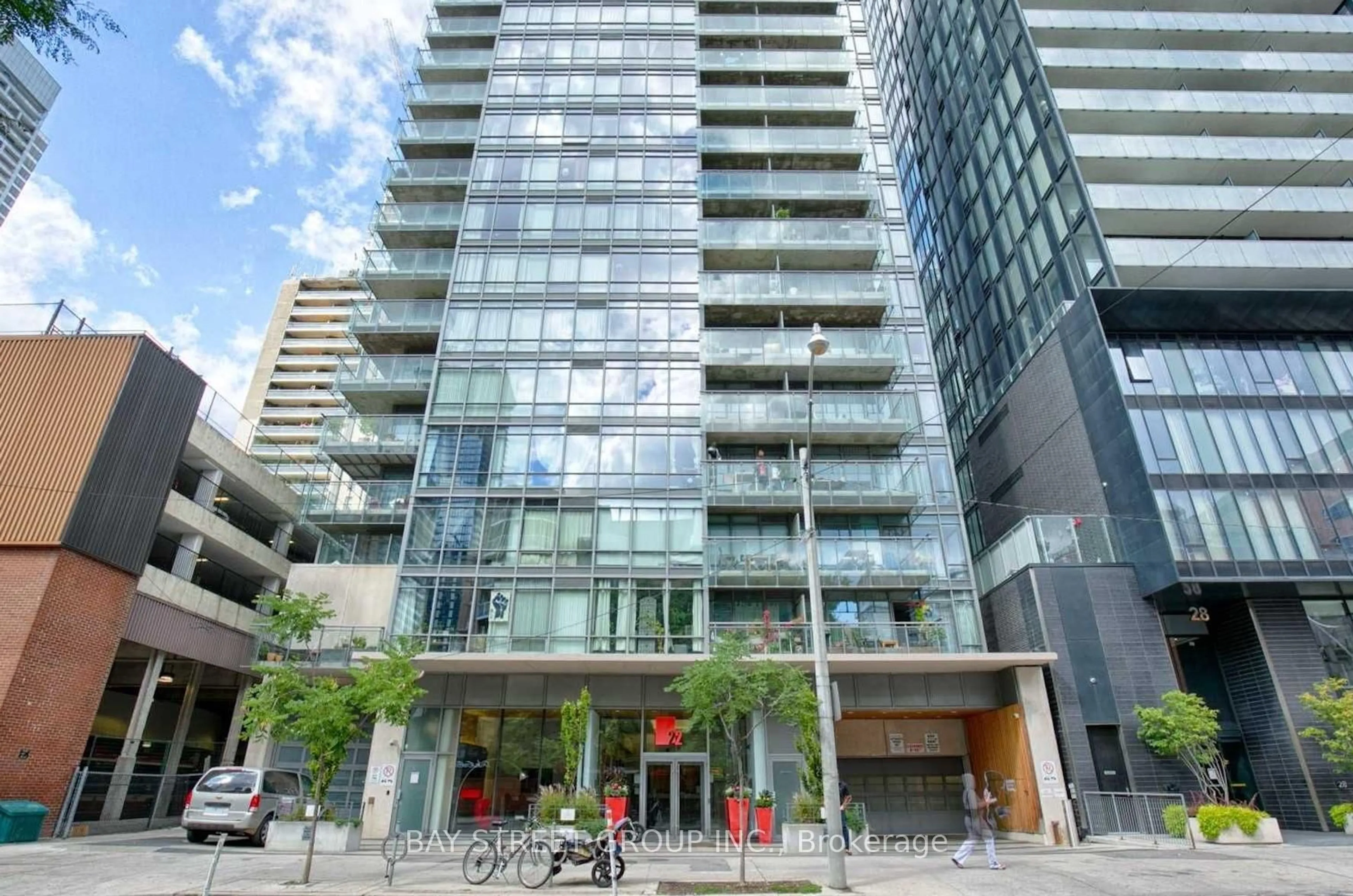 Indoor foyer for 22 Wellesley St #1608, Toronto Ontario M4Y 1G3