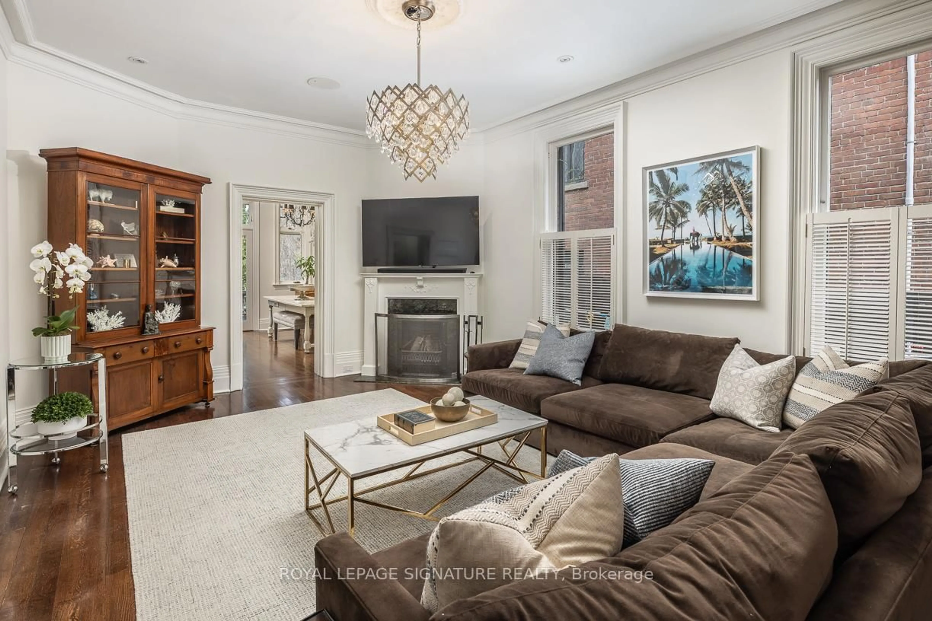 Living room with furniture, unknown for 96 South Dr, Toronto Ontario M4V 1N5