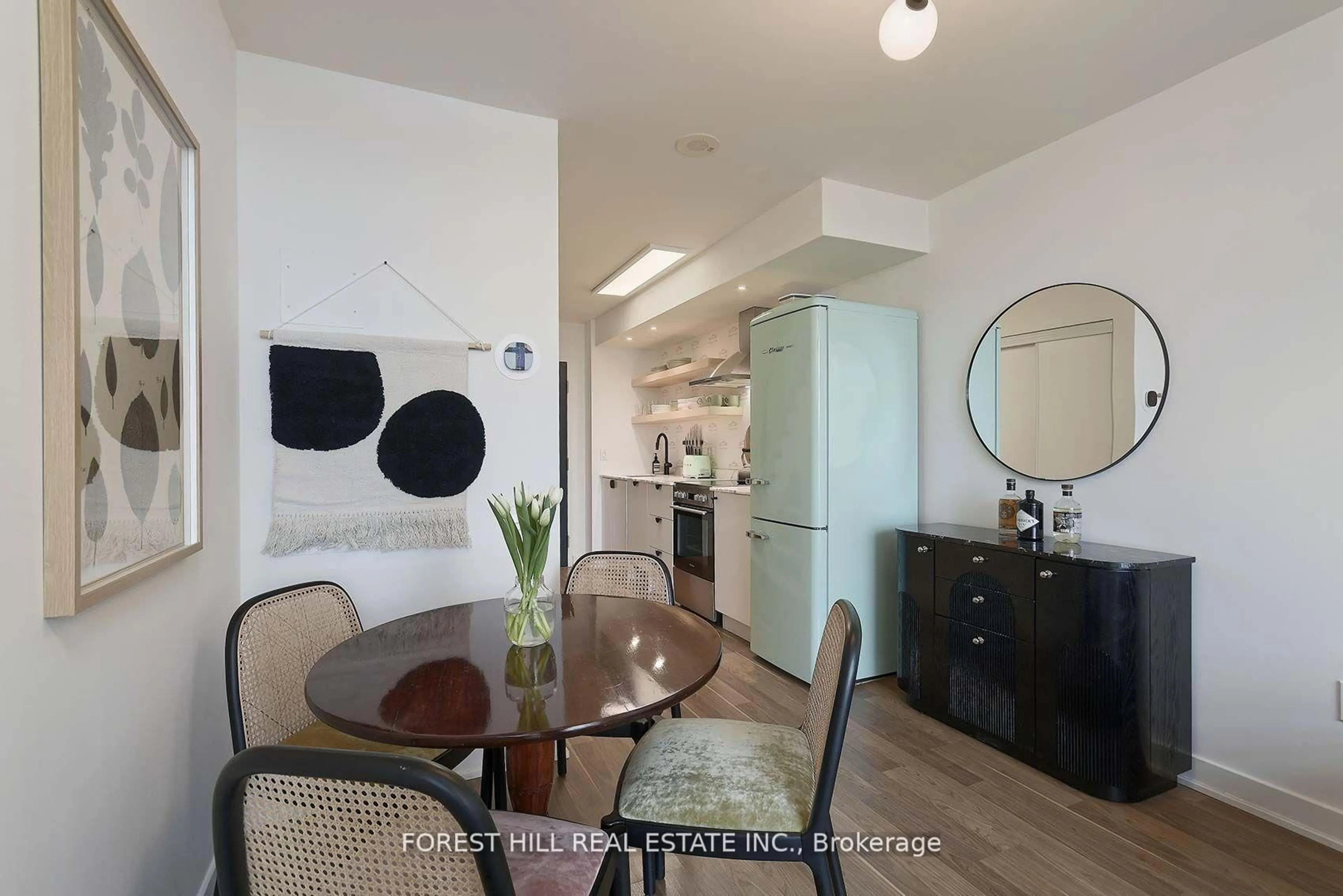 A pic of a room for 775 King St #419, Toronto Ontario M5V 2K3