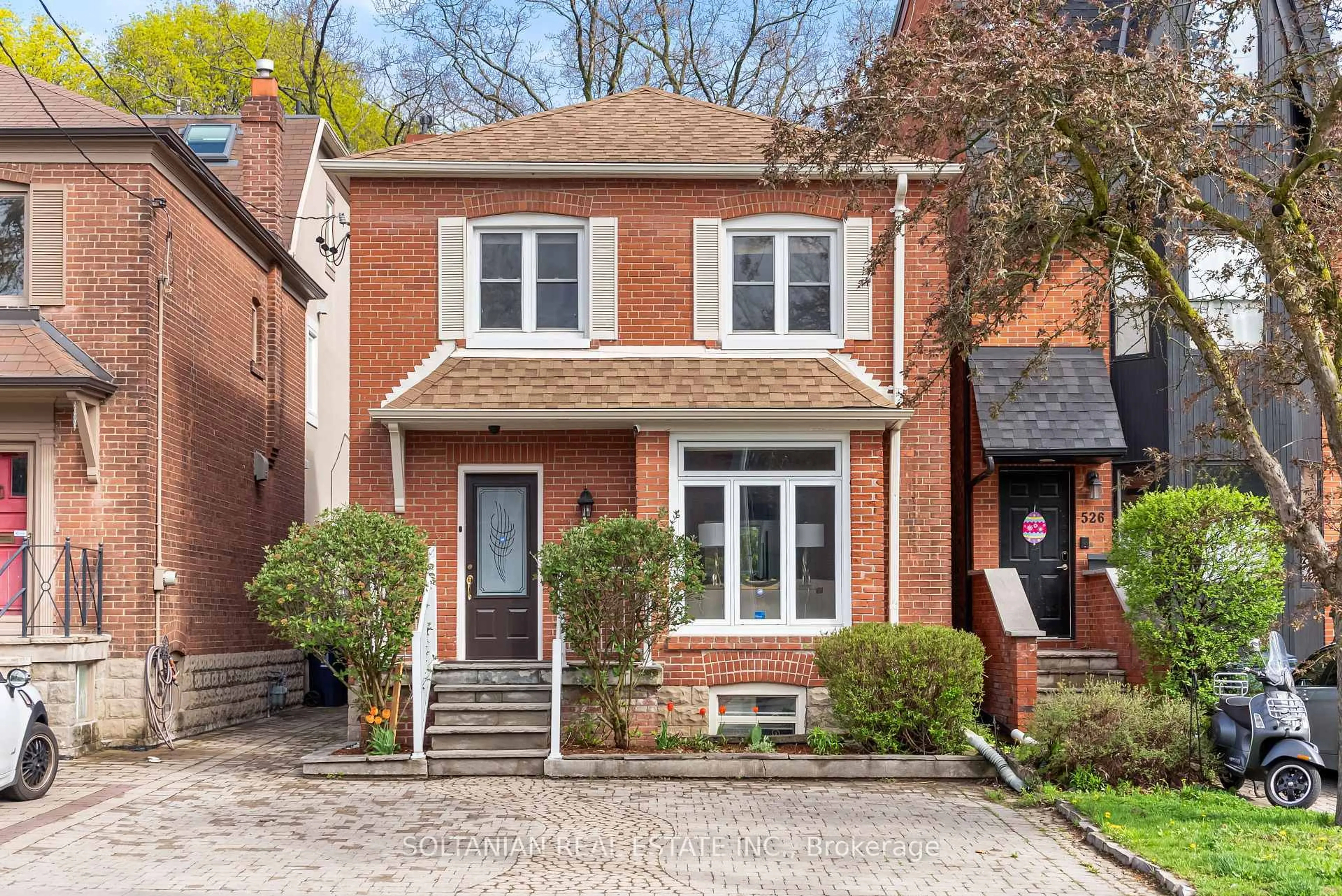 Home with brick exterior material, street for 518 Merton St, Toronto Ontario M4S 1B3