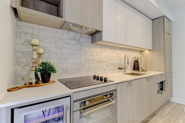 Additional property image - 2020 Bathurst St Unit 601