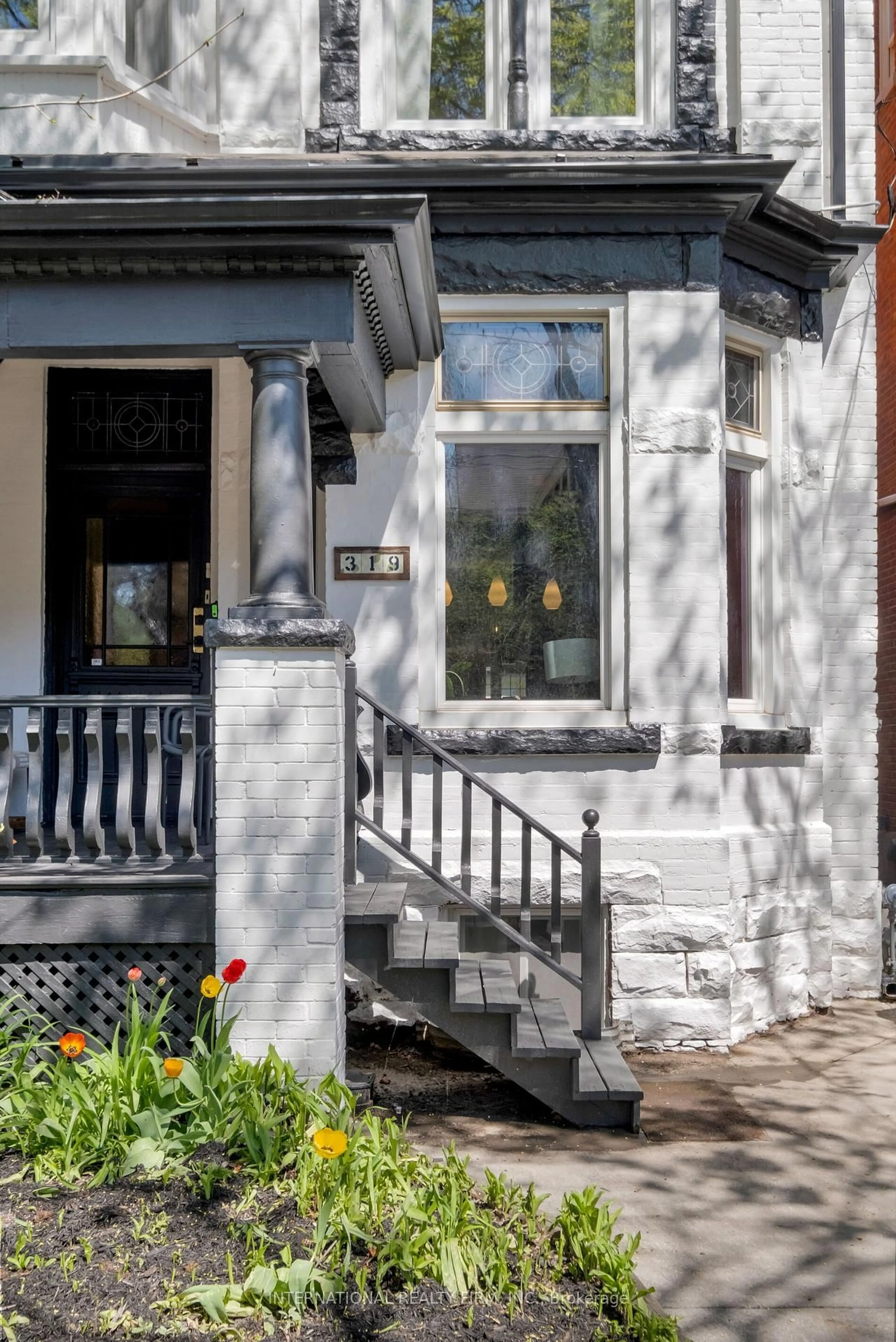 Home with brick exterior material, street for 319 Markham St, Toronto Ontario M6G 2K8