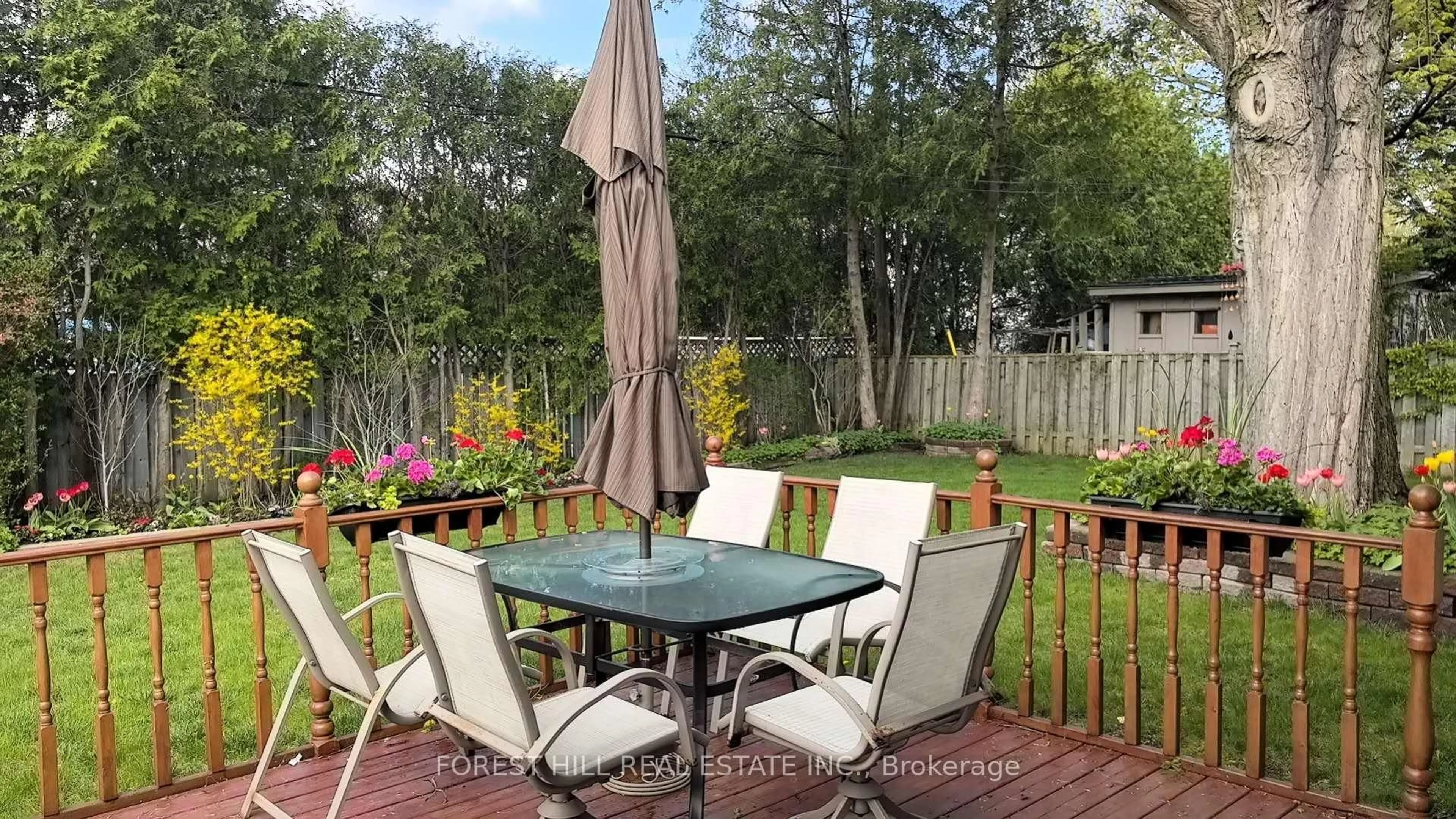 Patio, street for 5 Parmbelle Cres, Toronto Ontario M3A 3G5