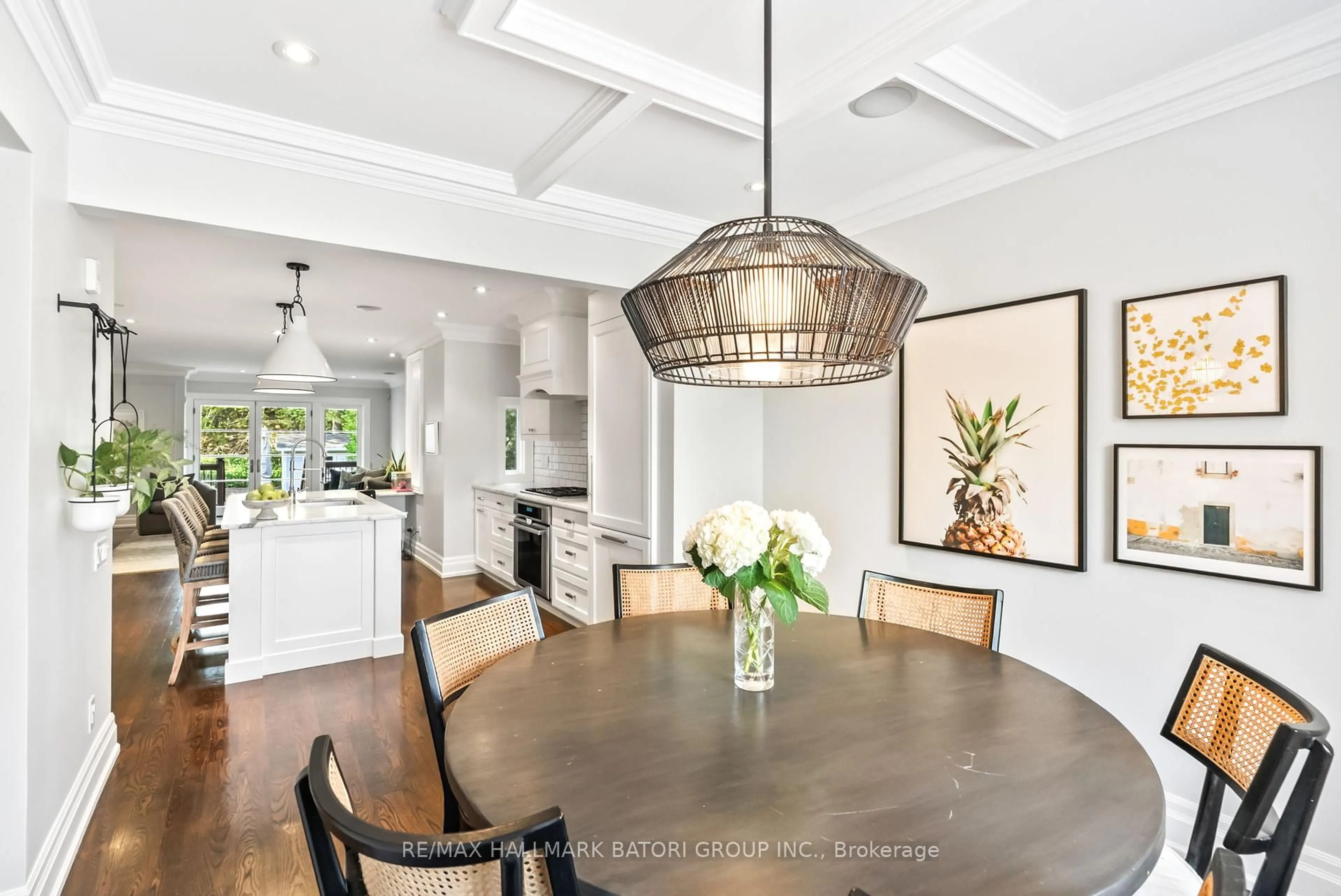 Open concept kitchen, unknown for 212 Roselawn Ave, Toronto Ontario M4R 1E9