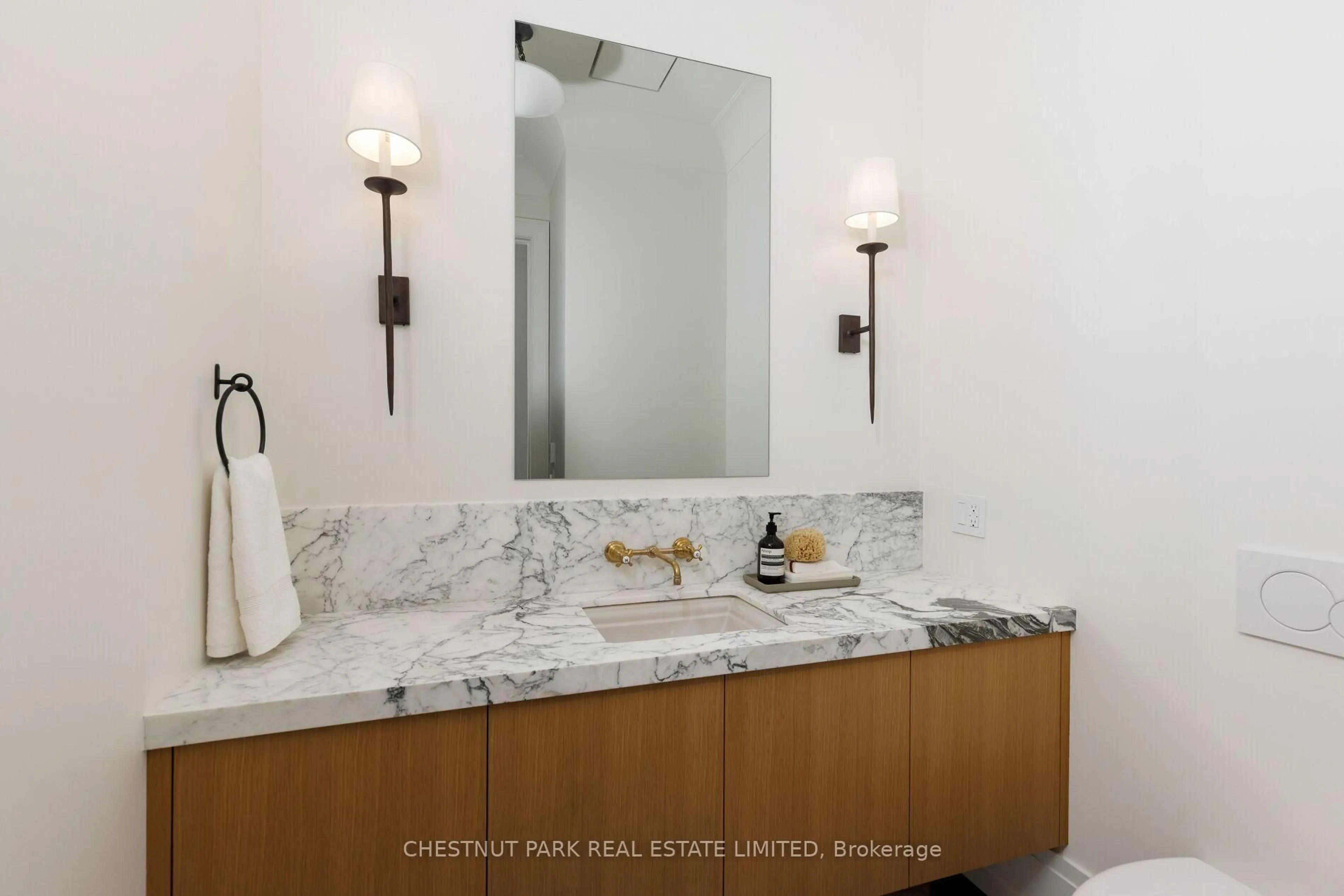Contemporary bathroom, ceramic/tile floor for 91 Inglewood Dr, Toronto Ontario M4T 1H4
