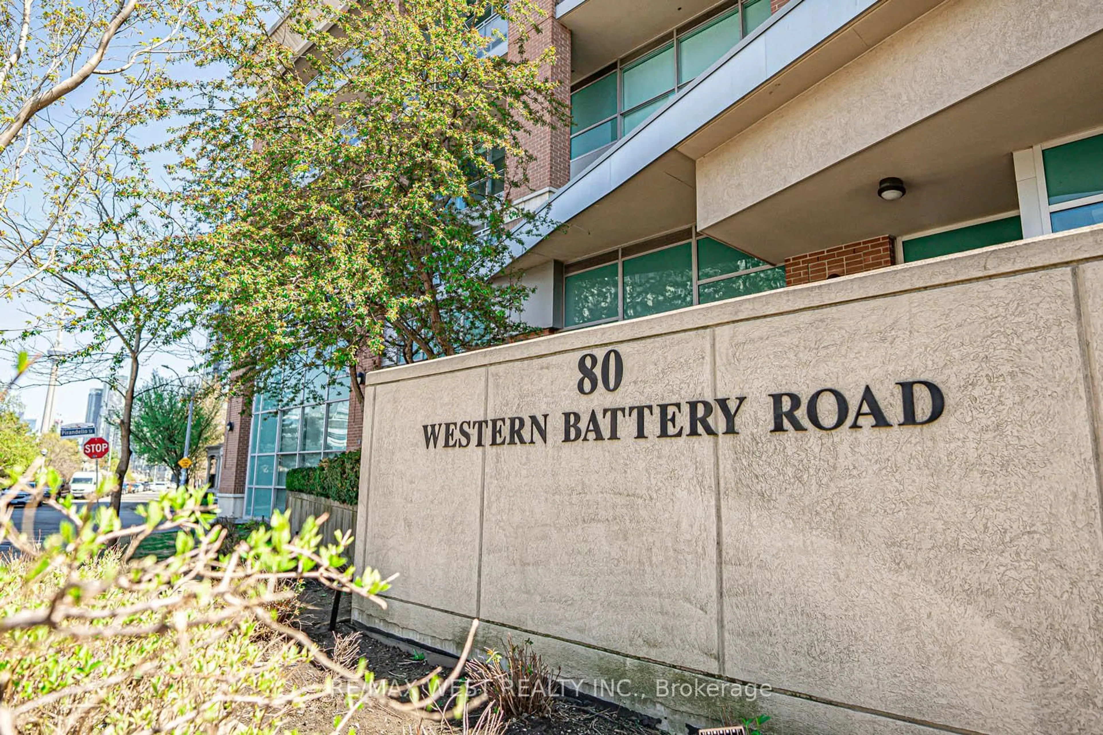 Unknown for 80 Western Battery Rd #2311, Toronto Ontario M6K 3S1