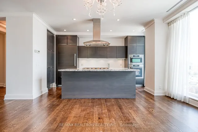 Additional property image - 206 Bloor St Unit 801